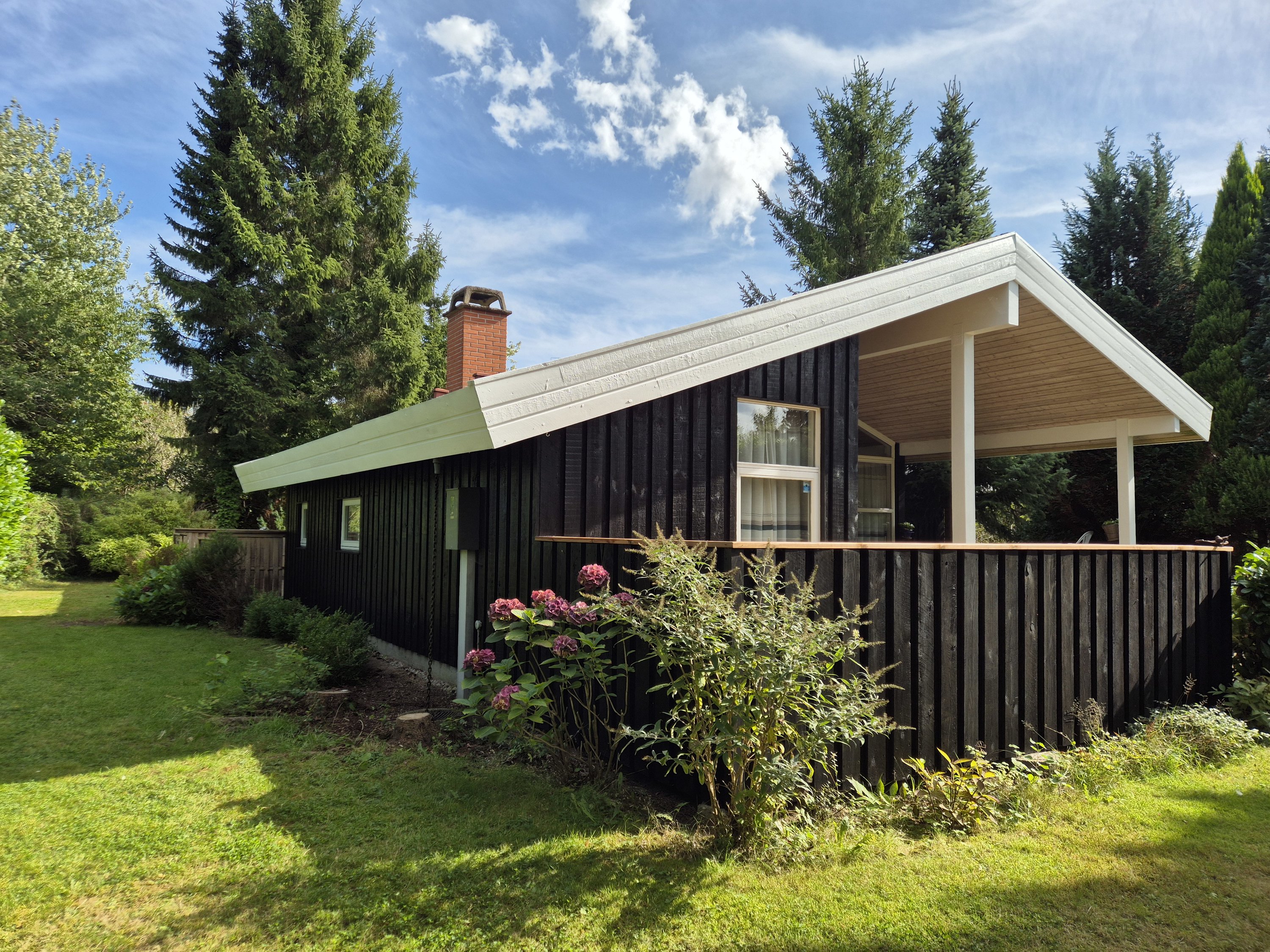 Miniaturebillede 1: . Billede af Syrenvej 12, 3100 Hornbæk