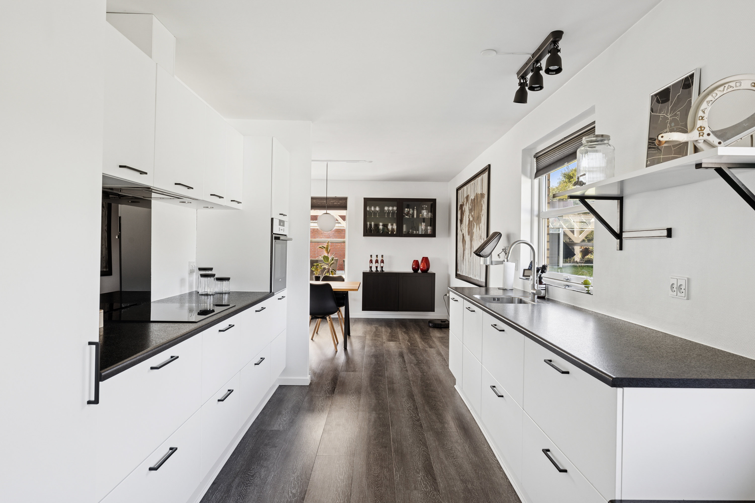 Fremhævet køkken billede i fuldskærmstilstand. Billede af Nyvænget 4, Sparkær, 8800 Viborg