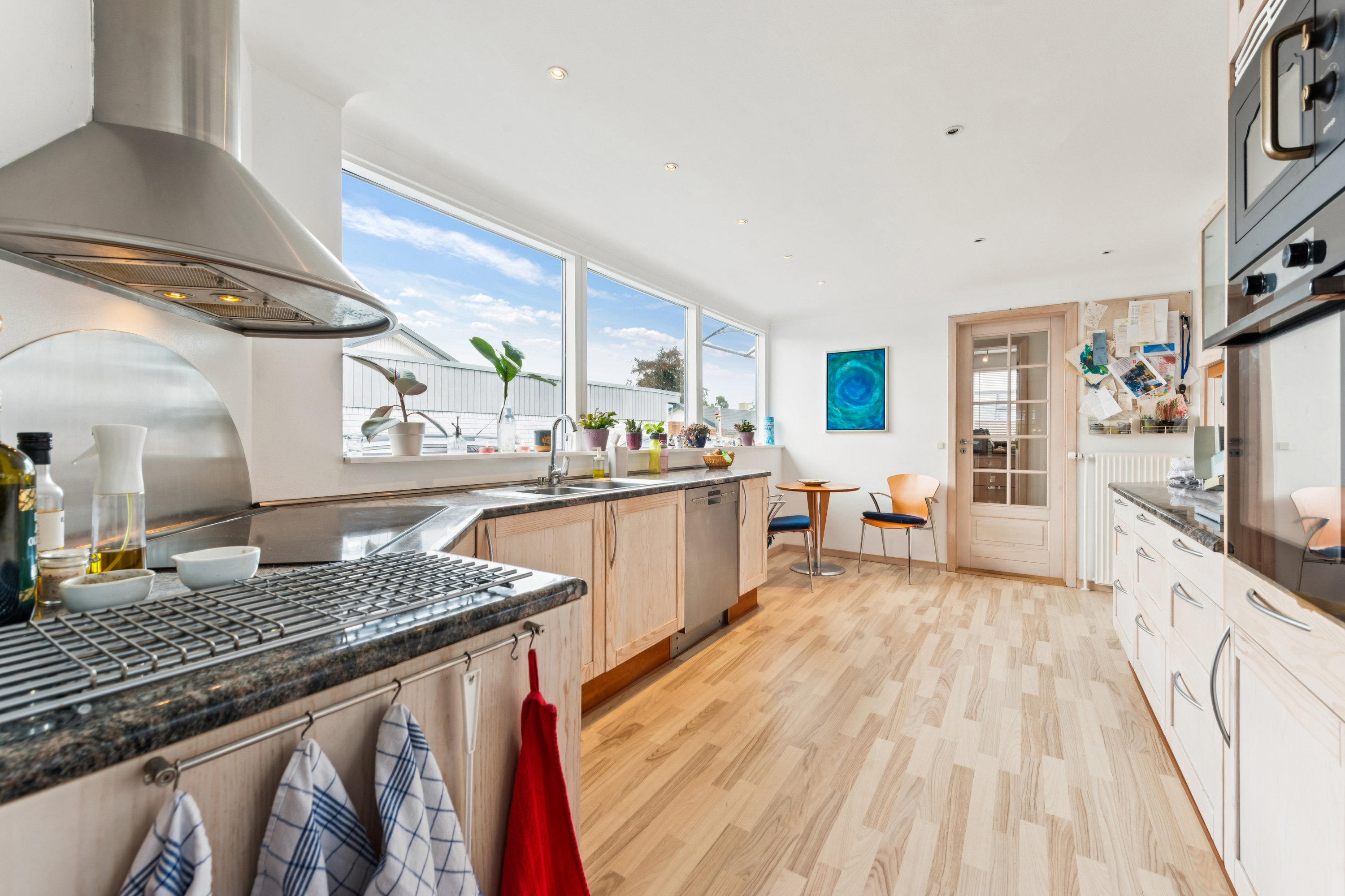 Miniaturebillede 1: køkken. Billede af Solsikkemarken 4, 2680 Solrød Strand