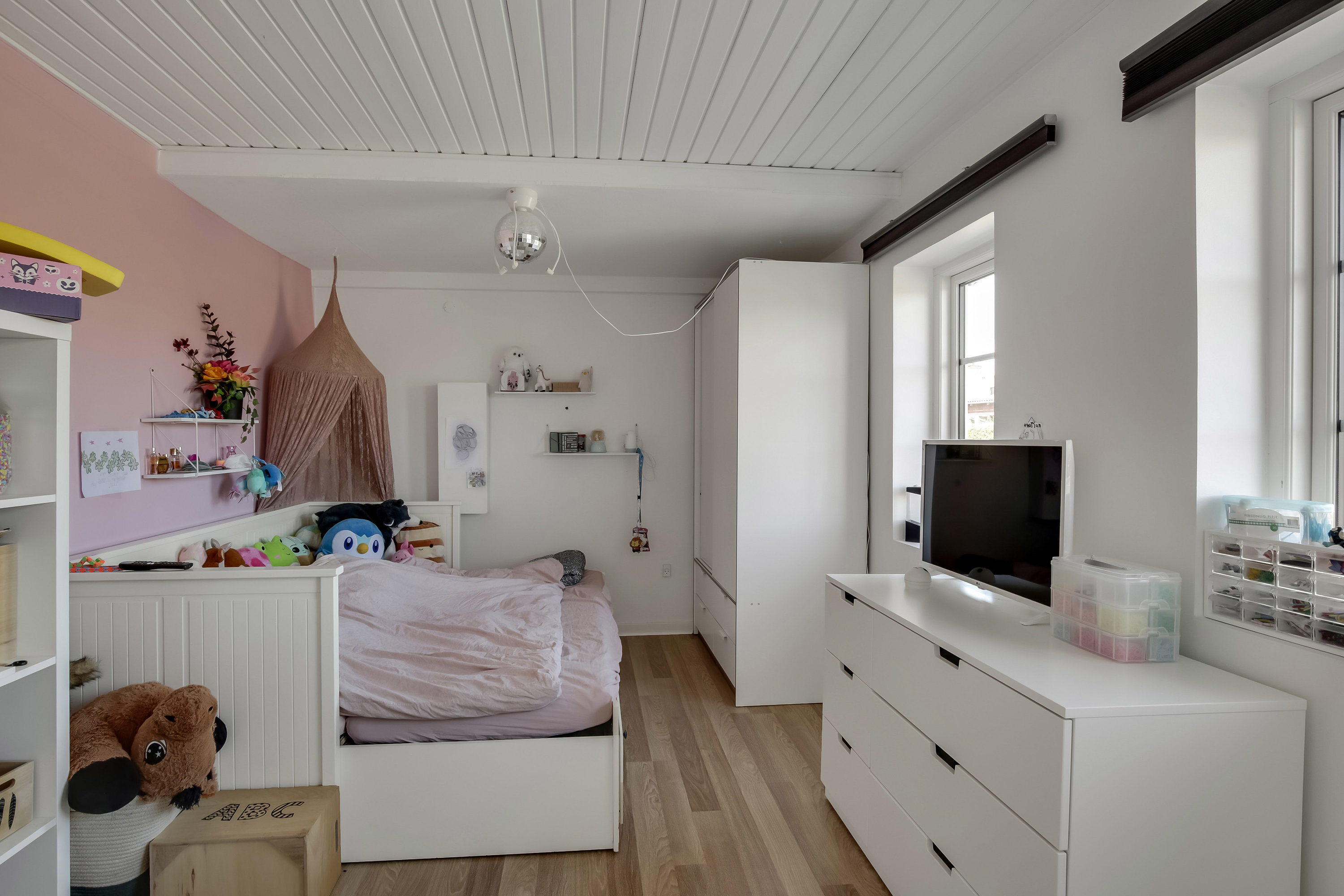 Fremhævet  billede i fuldskærmstilstand. Billede af Birkevej 7, 8543 Hornslet