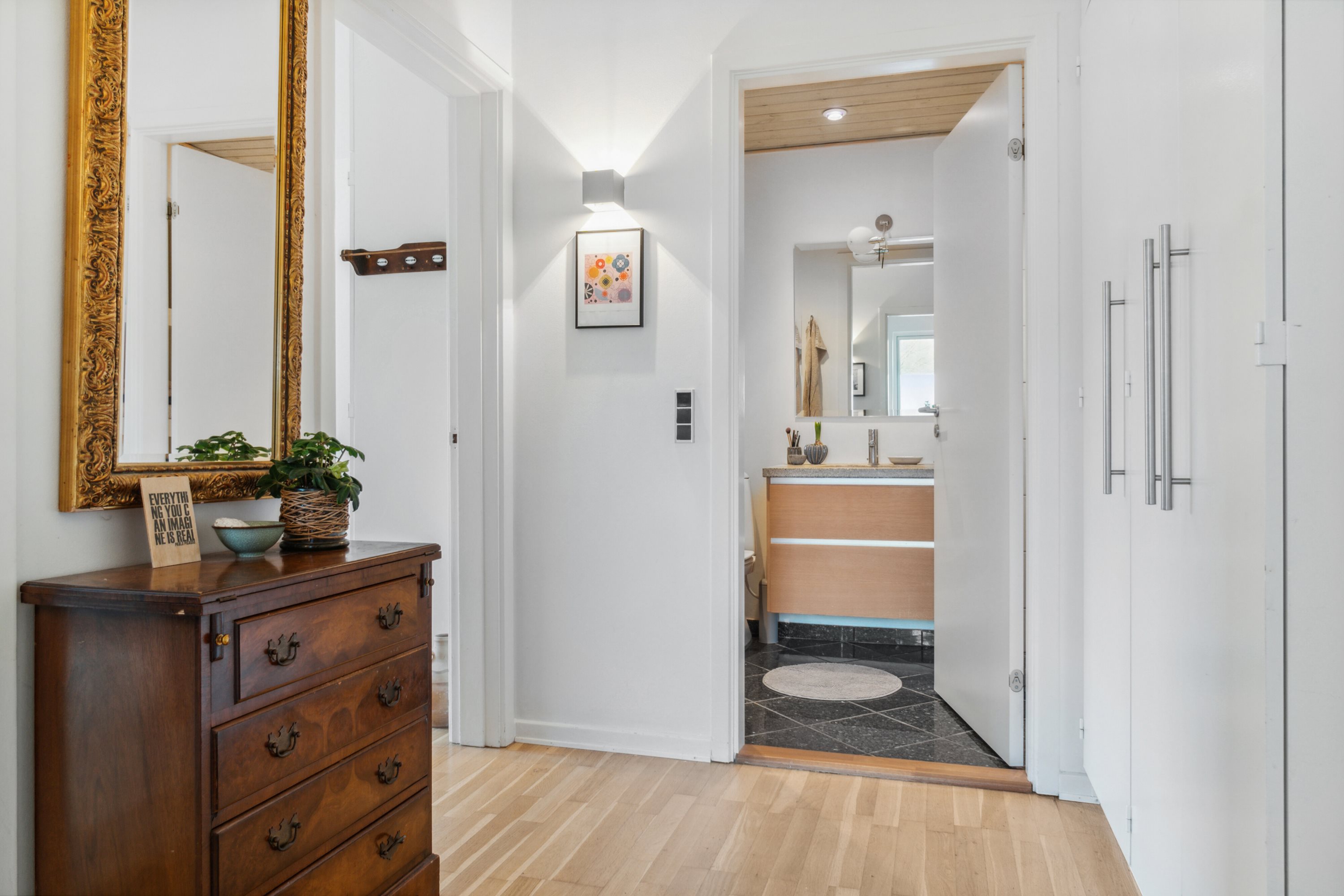 Fremhævet entré billede i fuldskærmstilstand. Billede af Nagelsvej 18, st.. 1., Skåde, 8270 Højbjerg