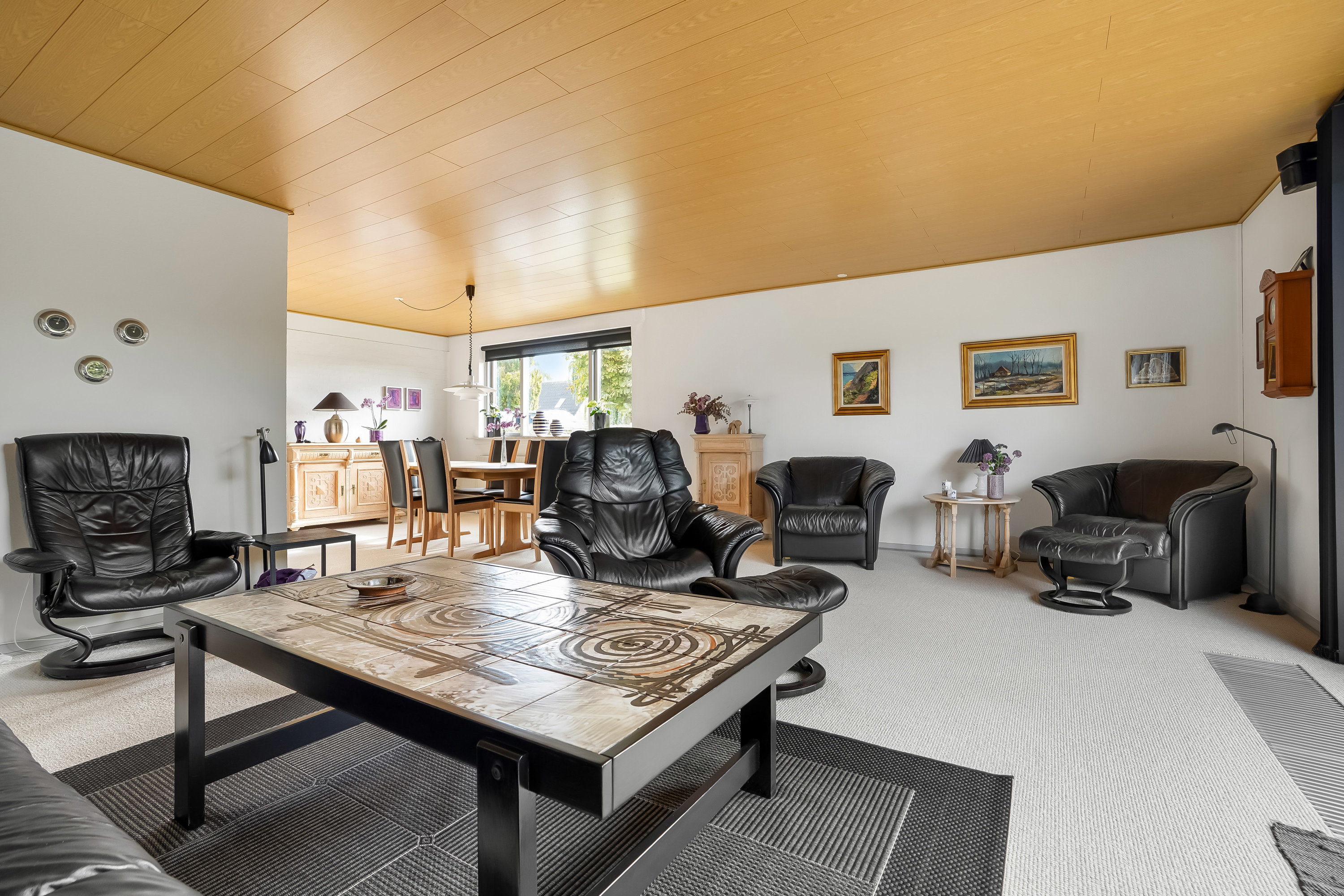 Fremhævet stue billede i fuldskærmstilstand. Billede af Mølleløkken 6, Gamborg, 5500 Middelfart