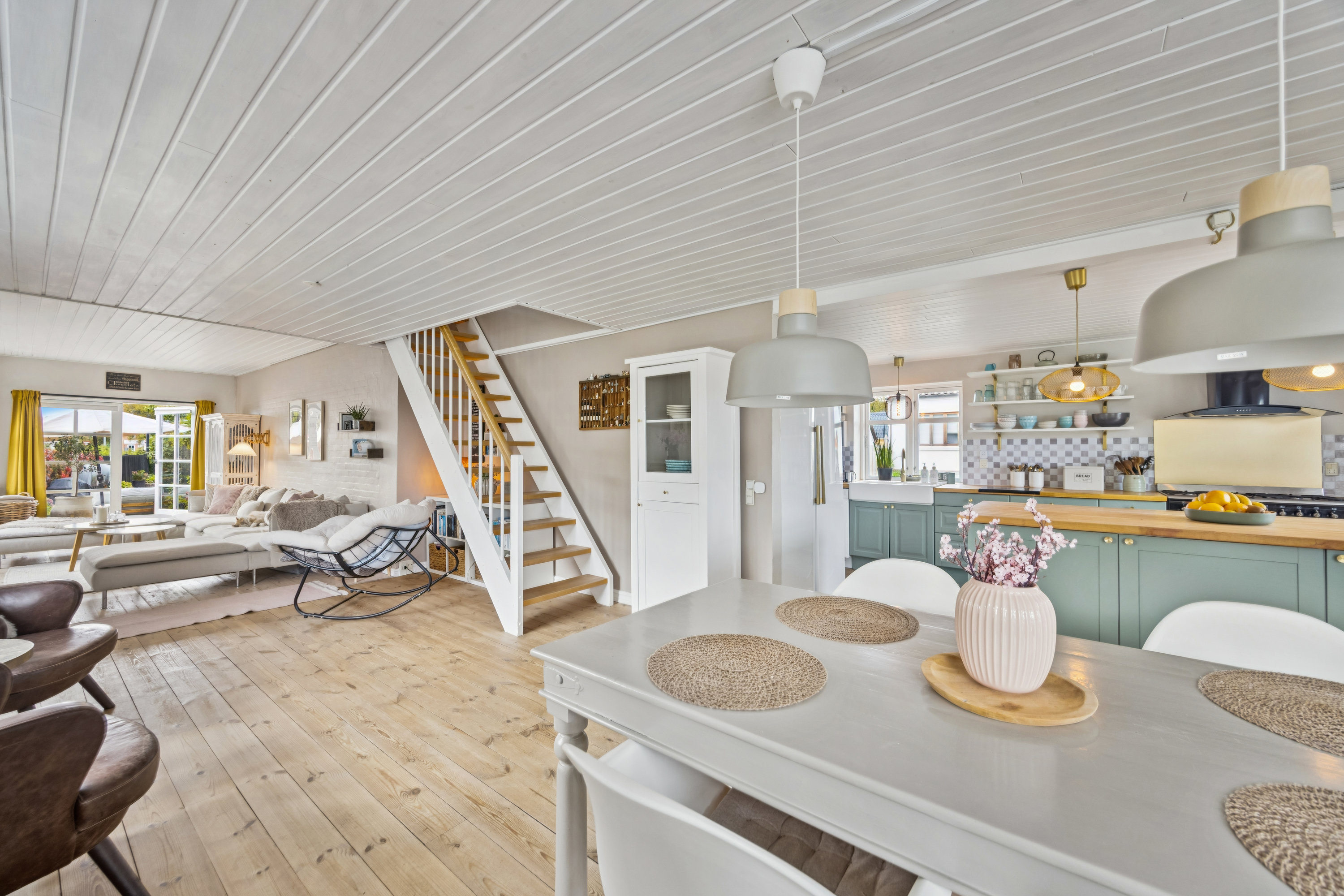 Fremhævet stue billede i fuldskærmstilstand. Billede af Østerled 2, 9370 Hals