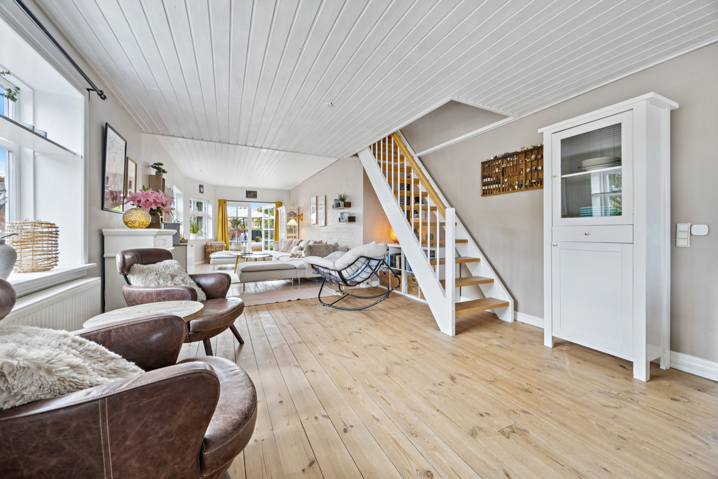 Fremhævet stue billede i fuldskærmstilstand. Billede af Østerled 2, 9370 Hals