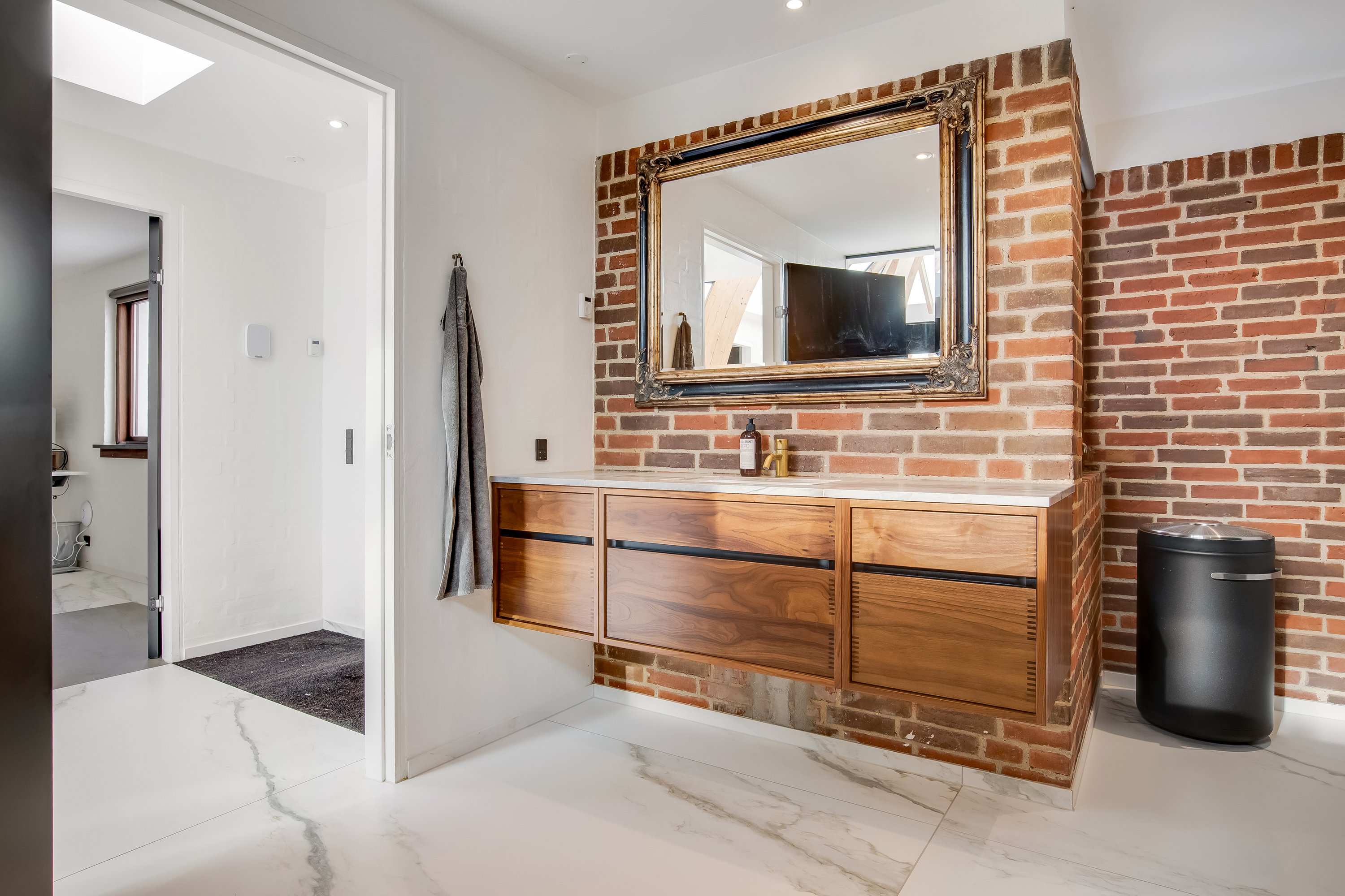 Fremhævet badeværelse billede i fuldskærmstilstand. Billede af Høstvænget 14, 7500 Holstebro