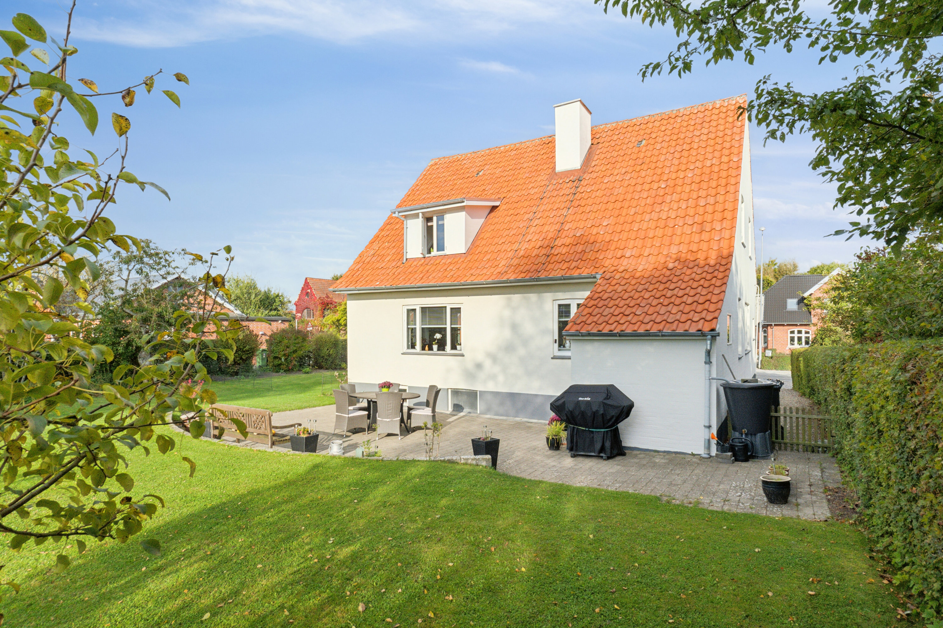 Fremhævet set fra haven billede i fuldskærmstilstand. Billede af Nyborgvej 21, 5772 Kværndrup