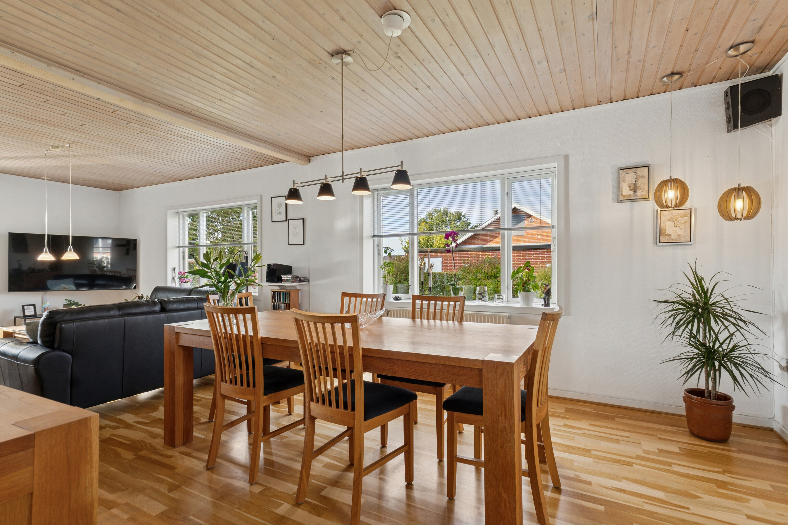 Fremhævet stue billede i fuldskærmstilstand. Billede af Nyborgvej 21, 5772 Kværndrup