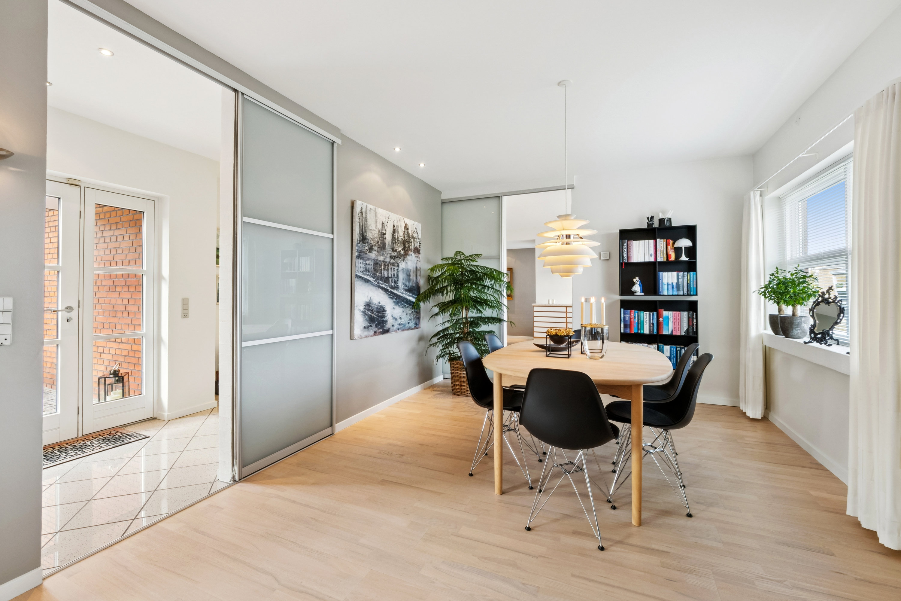 Fremhævet stue billede i fuldskærmstilstand. Billede af Grønningen 2, 7800 Skive