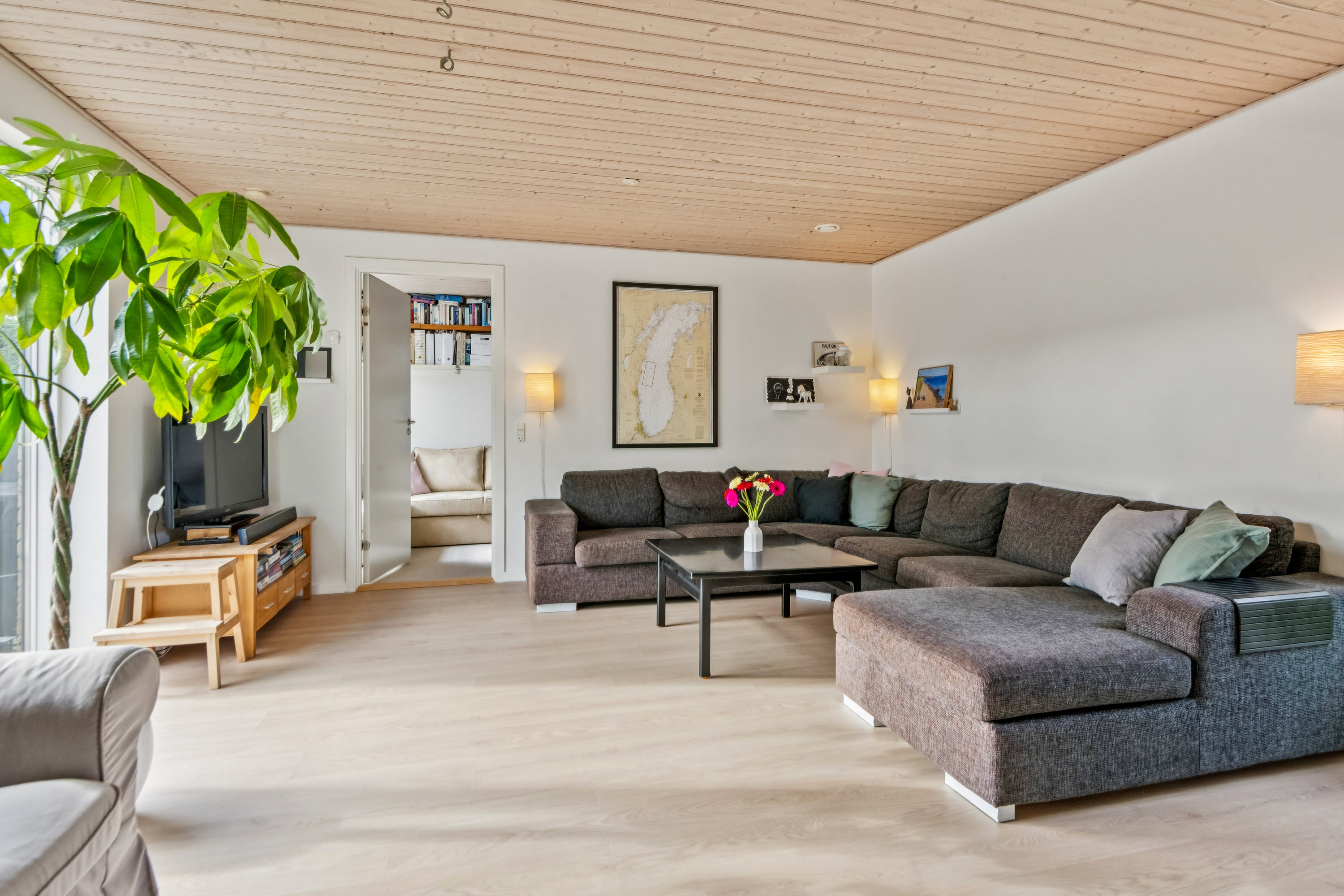 Fremhævet stue billede i fuldskærmstilstand. Billede af Teglageren 53, 9240 Nibe