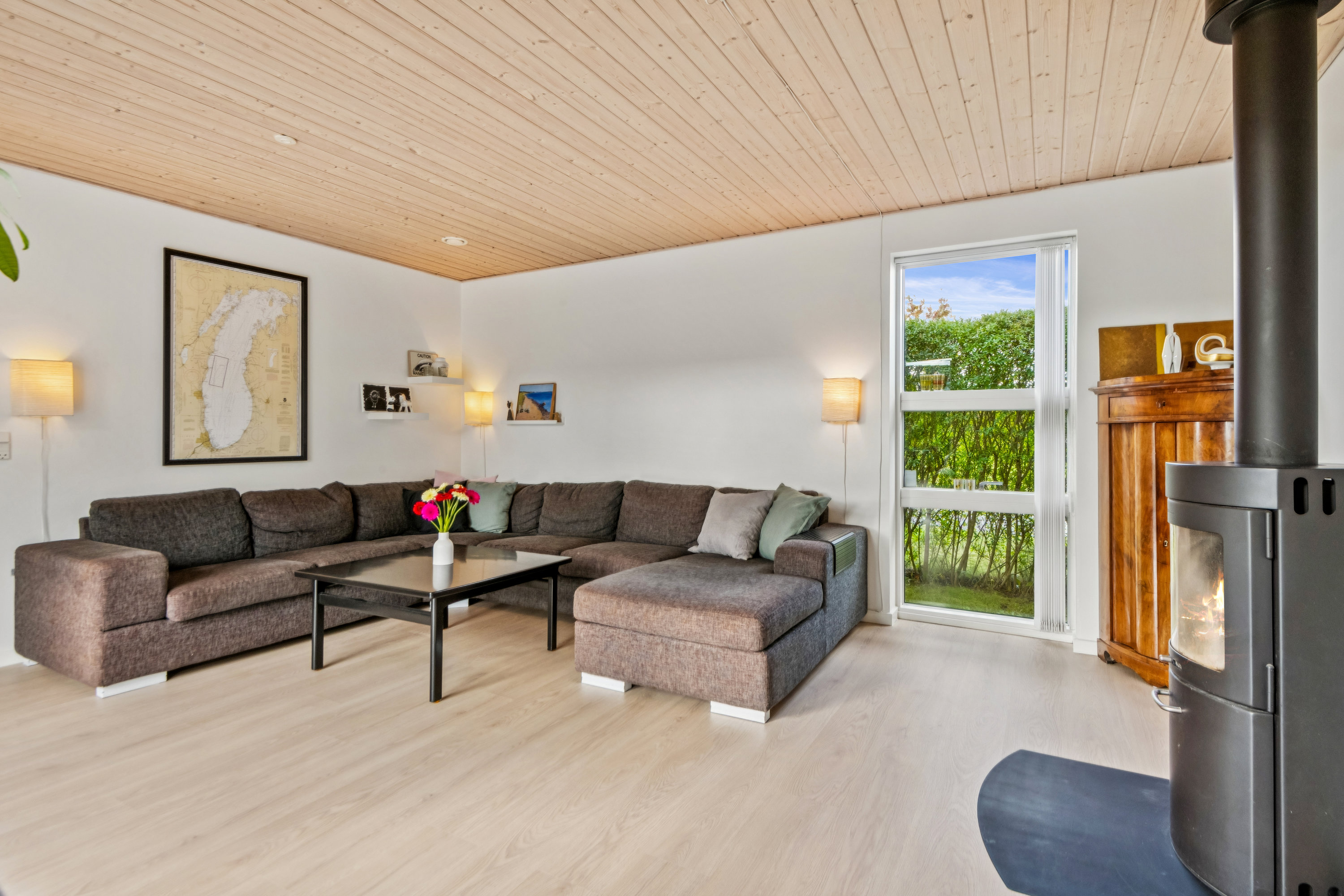 Fremhævet stue billede i fuldskærmstilstand. Billede af Teglageren 53, 9240 Nibe