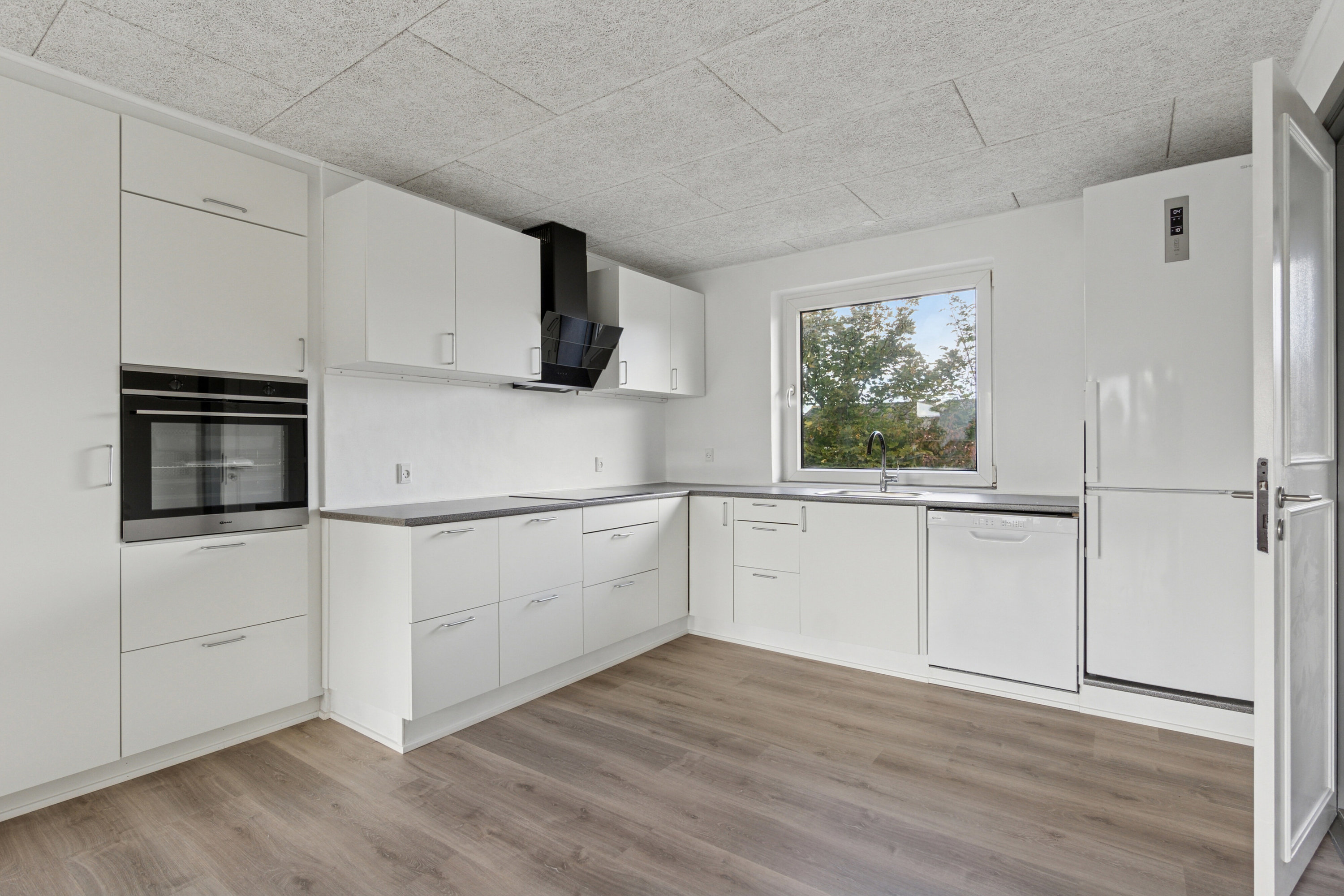 Fremhævet køkken billede i fuldskærmstilstand. Billede af Gyvelvænget 58, 7730 Hanstholm