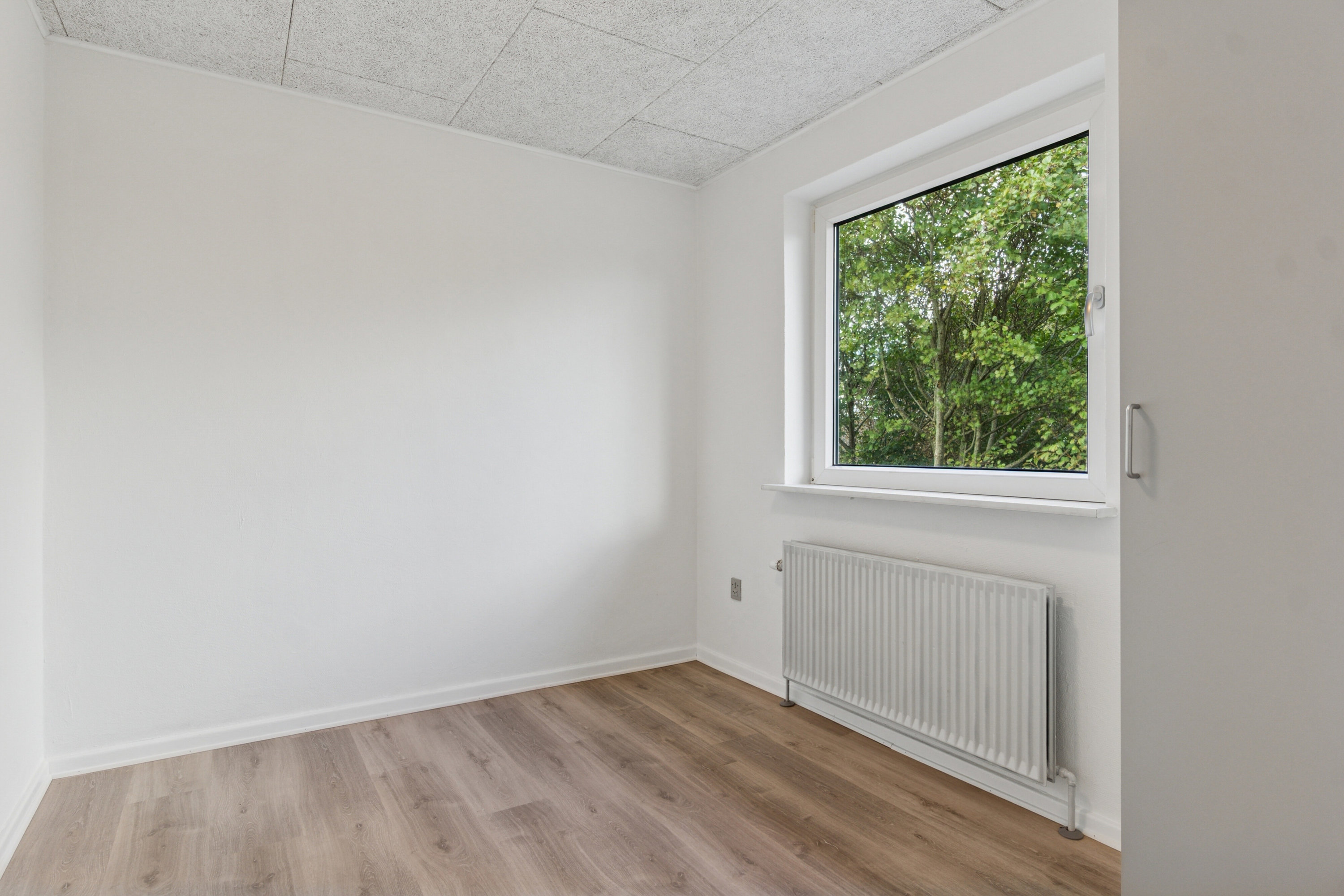 Fremhævet indendørs billede i fuldskærmstilstand. Billede af Gyvelvænget 58, 7730 Hanstholm