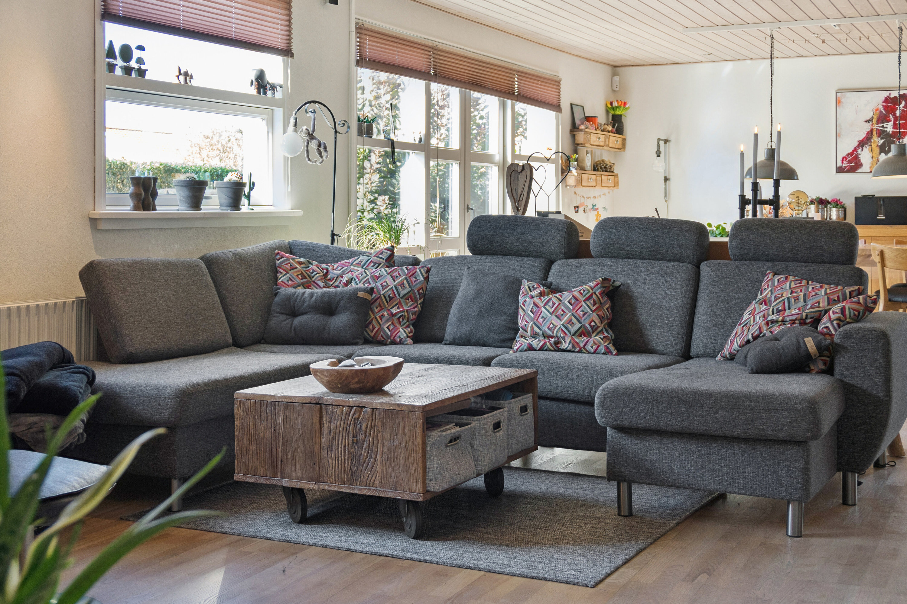 Fremhævet stue billede i fuldskærmstilstand. Billede af Vedbendvej 15, 5550 Langeskov