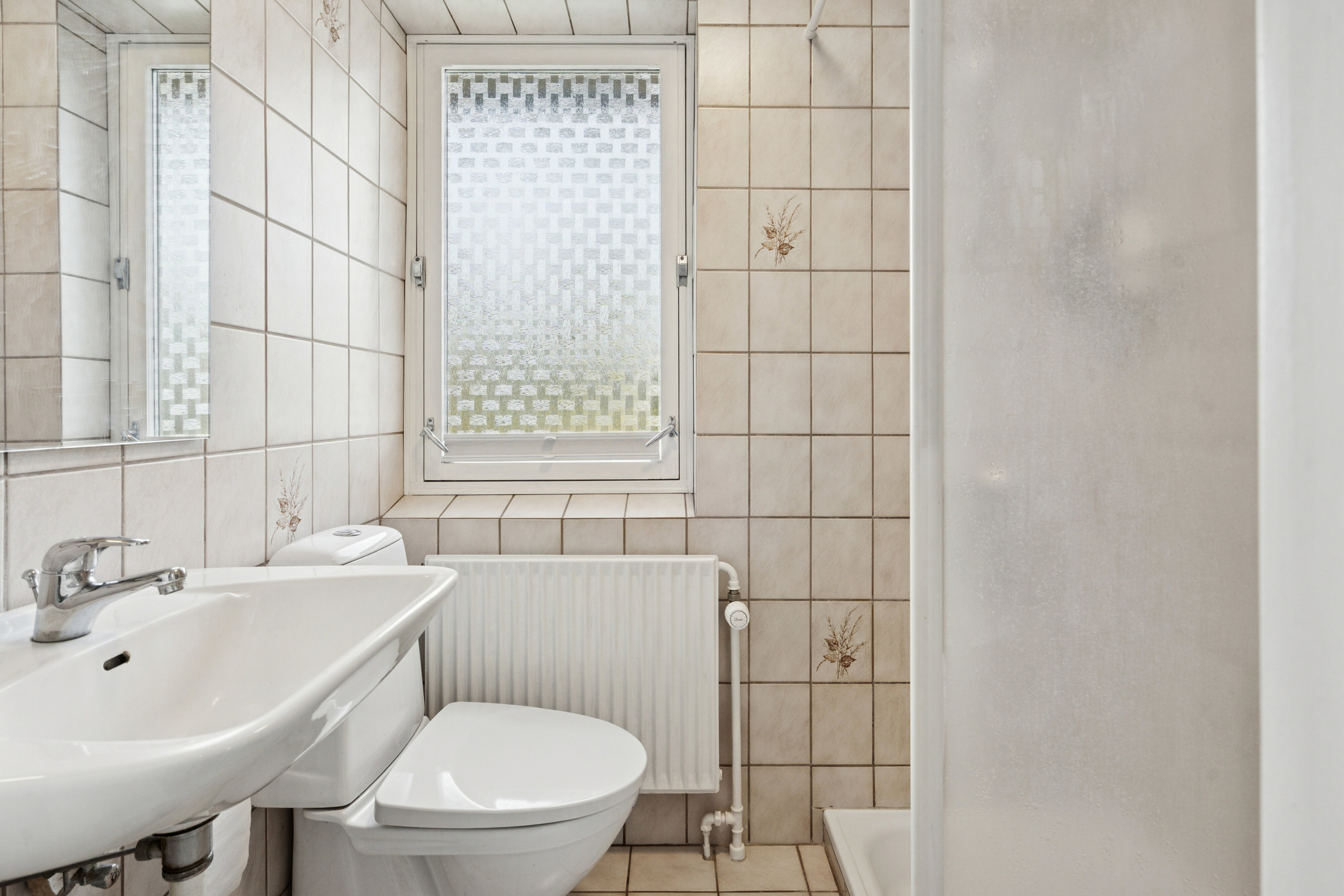 Fremhævet badeværelse billede i fuldskærmstilstand. Billede af Dyrskuevej 13, 6630 Rødding