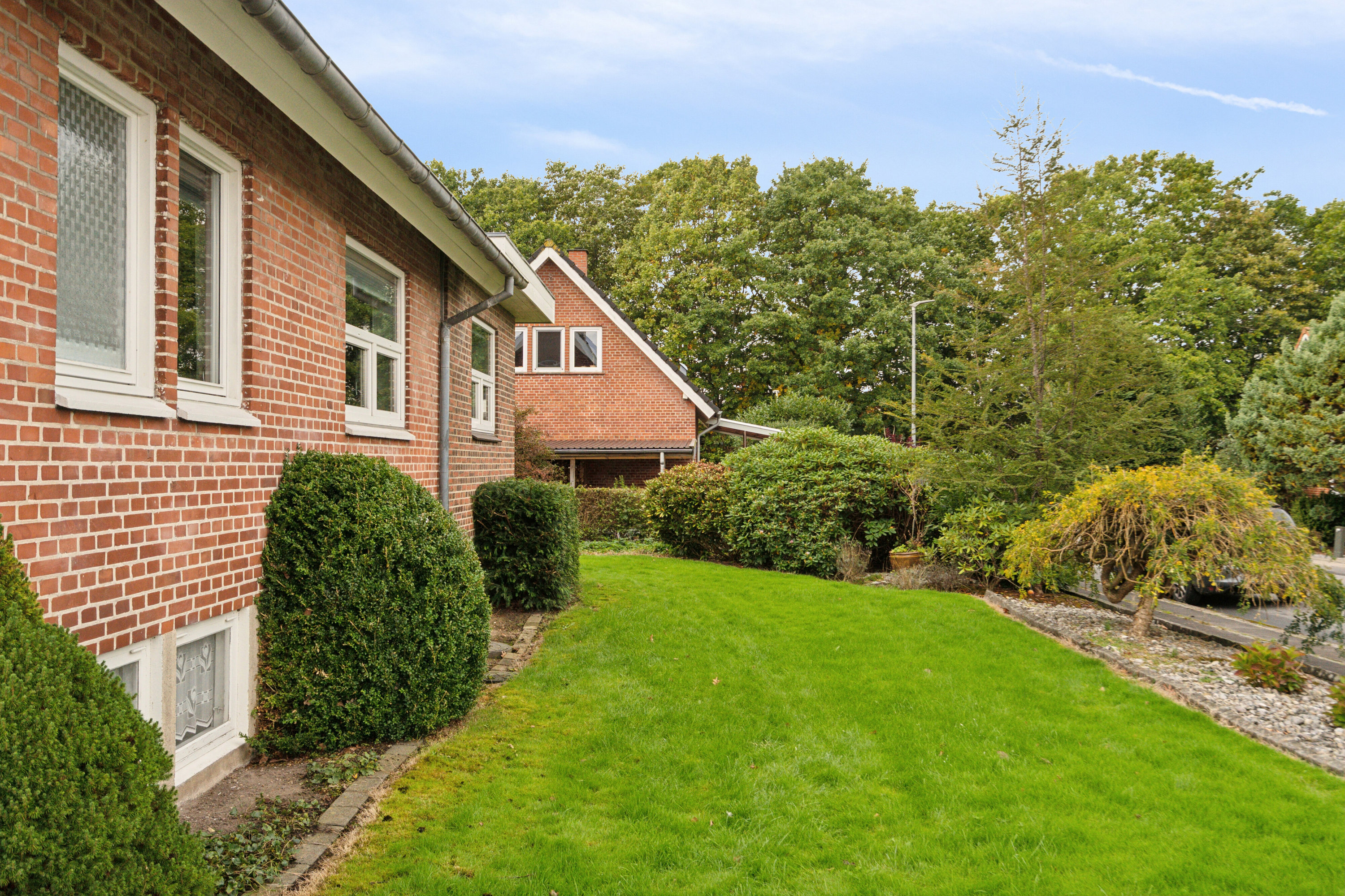 Fremhævet set fra haven billede i fuldskærmstilstand. Billede af Dyrskuevej 13, 6630 Rødding