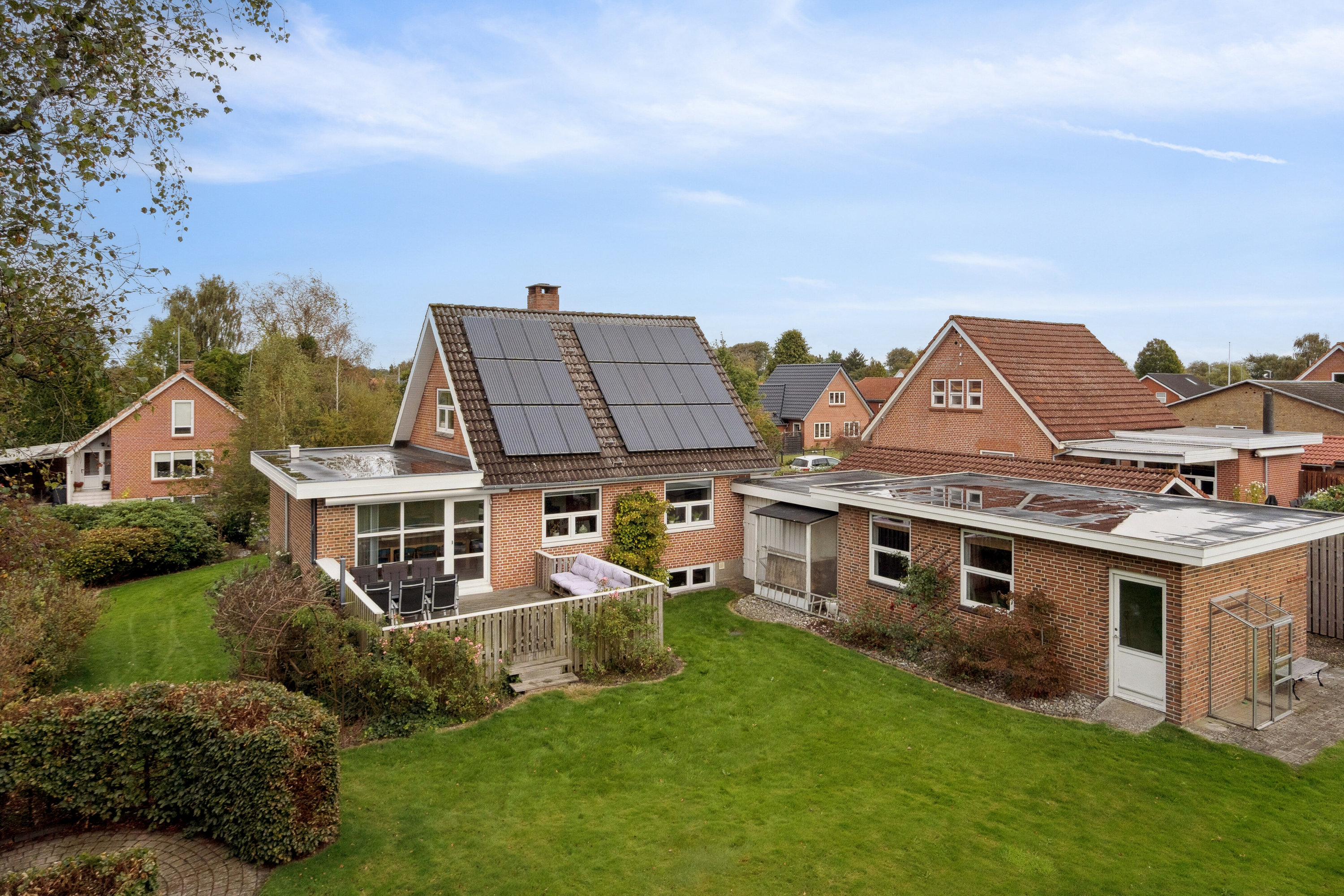 Fremhævet set fra haven billede i fuldskærmstilstand. Billede af Dyrskuevej 13, 6630 Rødding