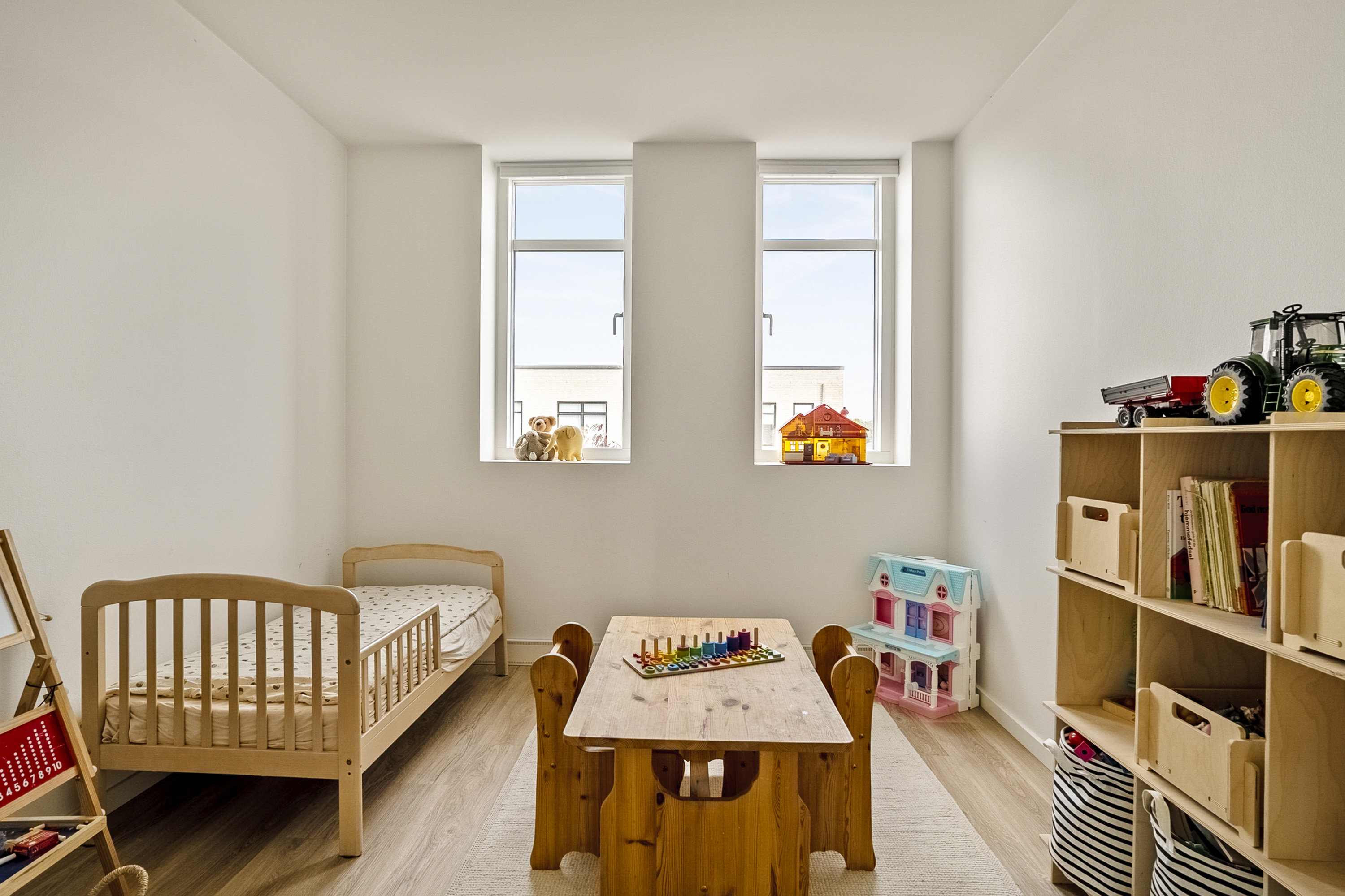 Fremhævet soveværelse billede i fuldskærmstilstand. Billede af Munksbakke 35, 8700 Horsens