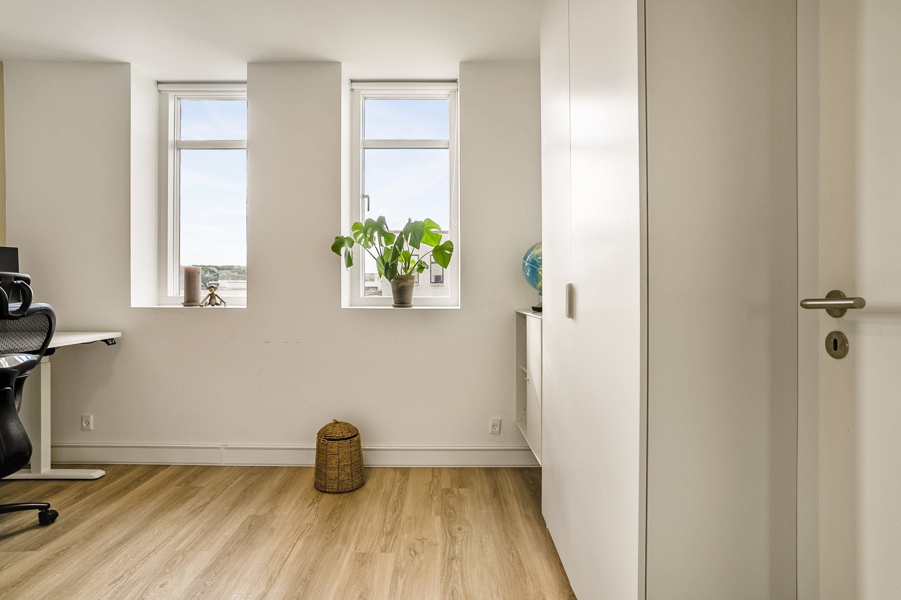 Fremhævet kontor billede i fuldskærmstilstand. Billede af Munksbakke 35, 8700 Horsens