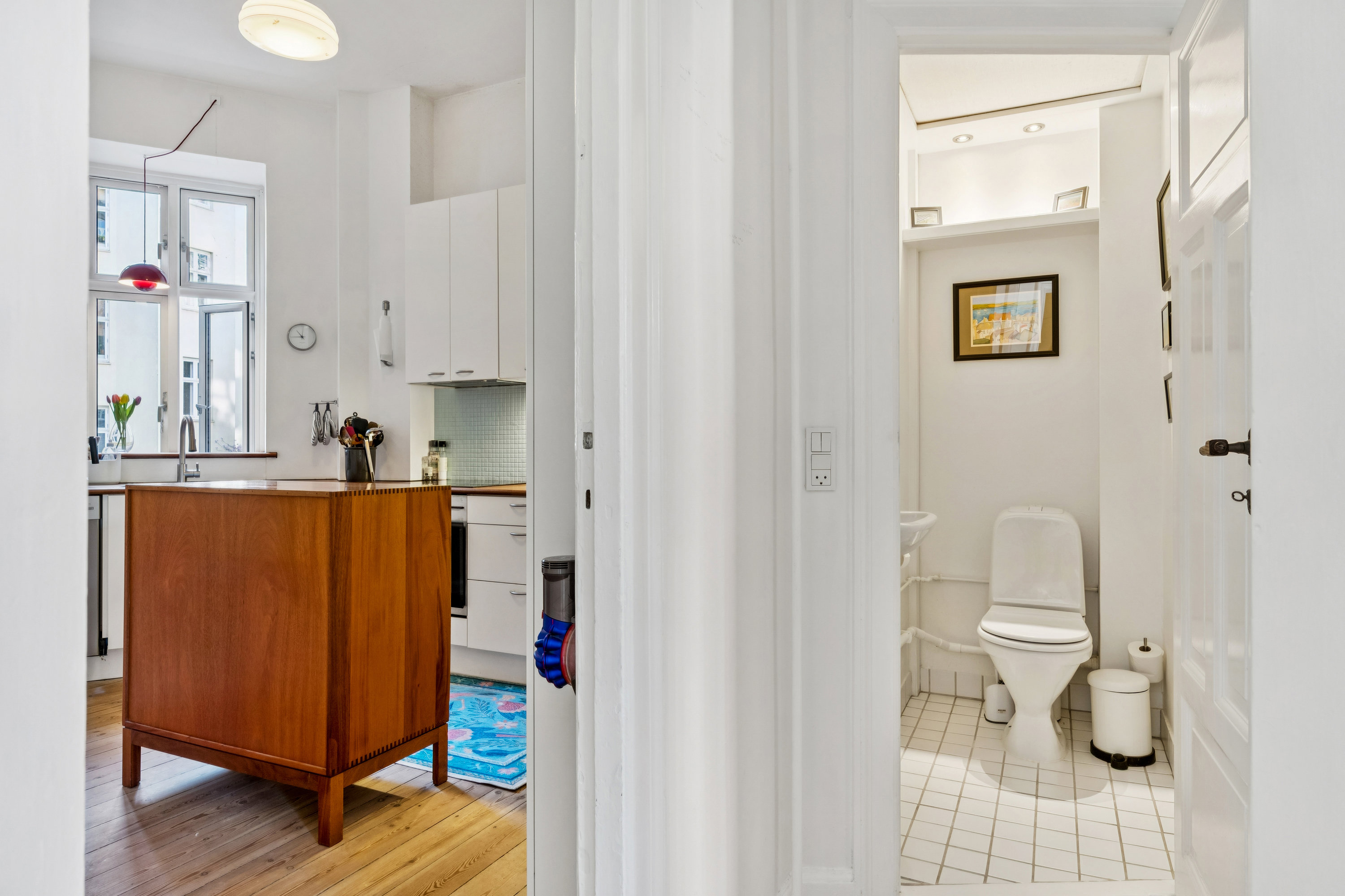 Fremhævet badeværelse billede i fuldskærmstilstand. Billede af Strandboulevarden 95, 1. th., 2100 København Ø