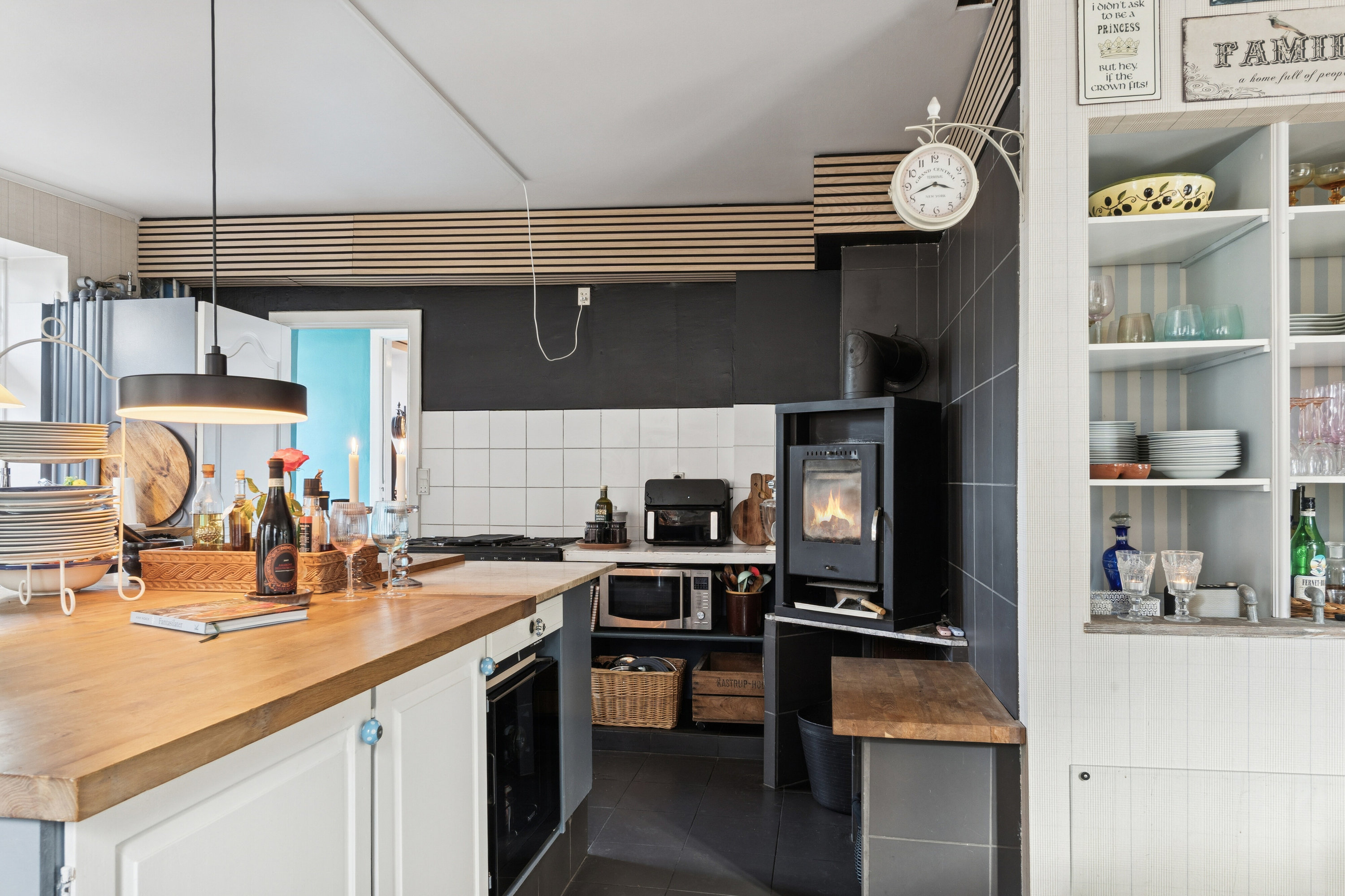 Fremhævet køkken billede i fuldskærmstilstand. Billede af Kirkebakken 4, Kundby, 4520 Svinninge