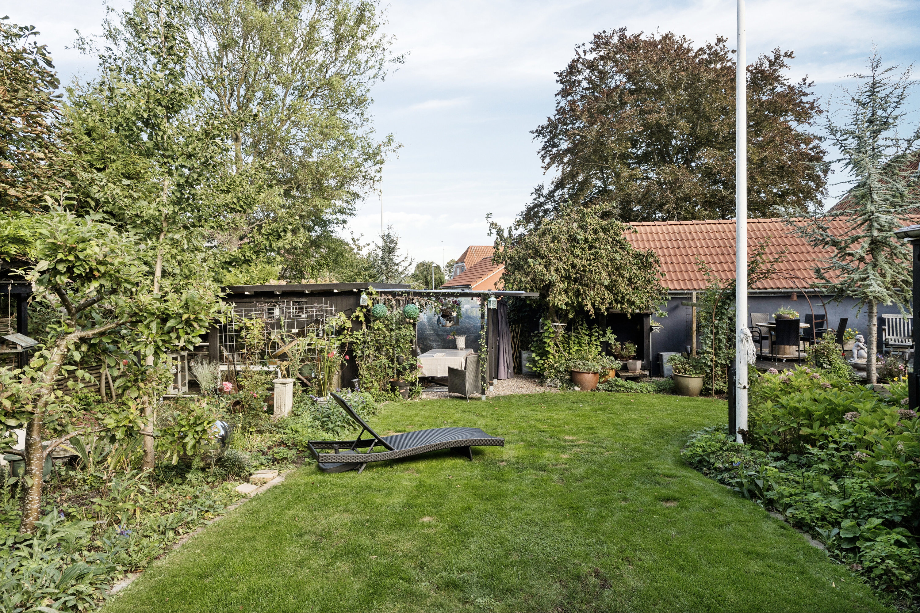 Fremhævet set fra haven billede i fuldskærmstilstand. Billede af Kirkebakken 4, Kundby, 4520 Svinninge