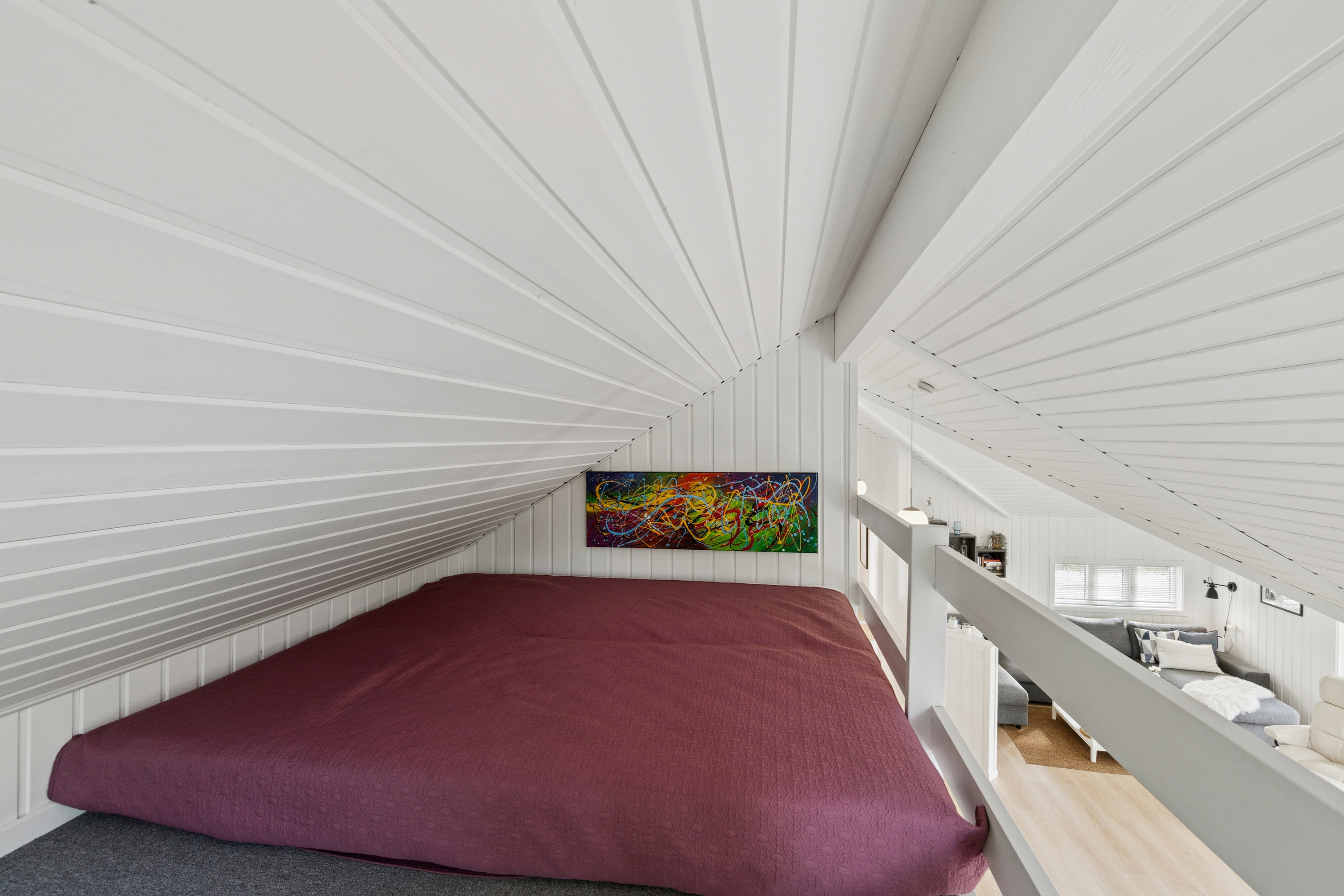 Fremhævet soveværelse billede i fuldskærmstilstand. Billede af Holsteroddevej 8, Sømarken, 3720 Aakirkeby