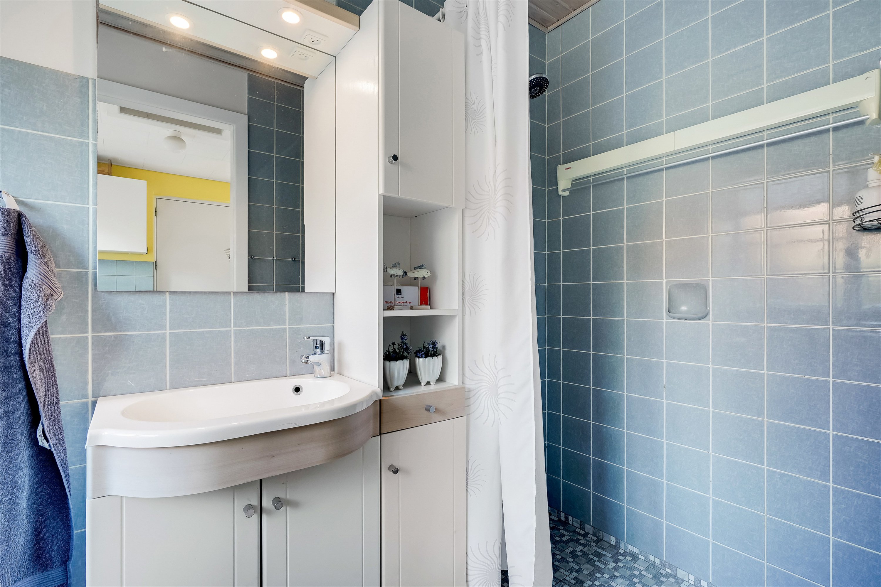 Fremhævet badeværelse billede i fuldskærmstilstand. Billede af Hans Tausensvej 5, 6800 Varde