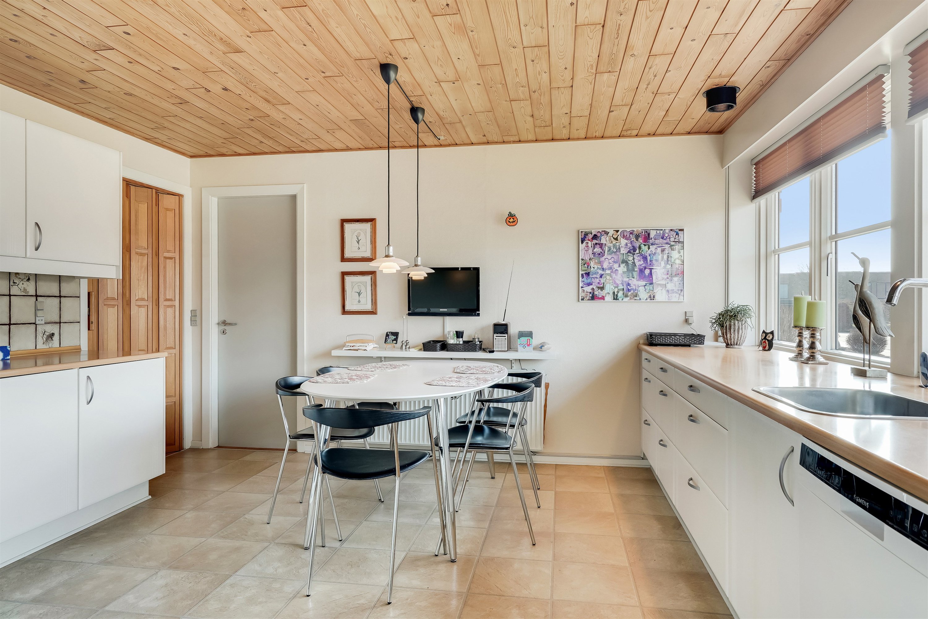 Fremhævet køkken billede i fuldskærmstilstand. Billede af Hans Tausensvej 5, 6800 Varde