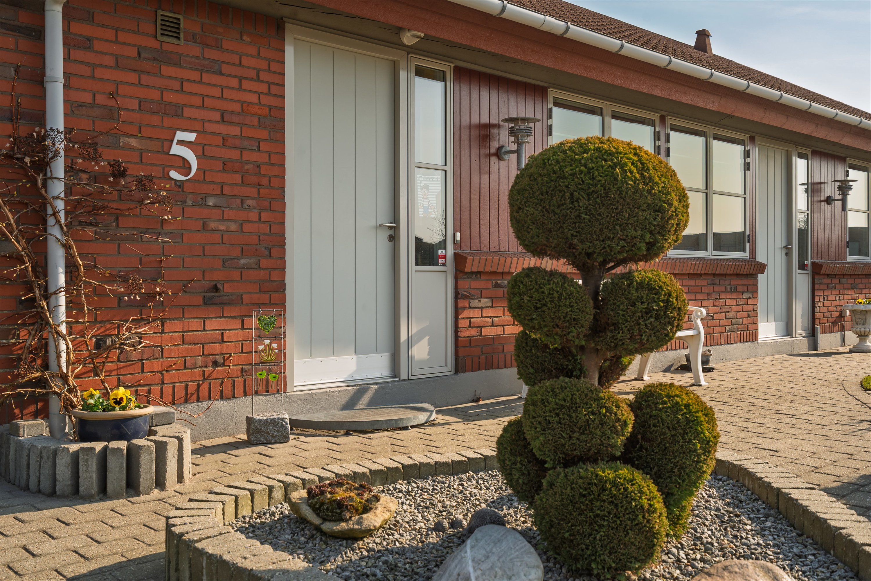 Fremhævet entre billede i fuldskærmstilstand. Billede af Hans Tausensvej 5, 6800 Varde