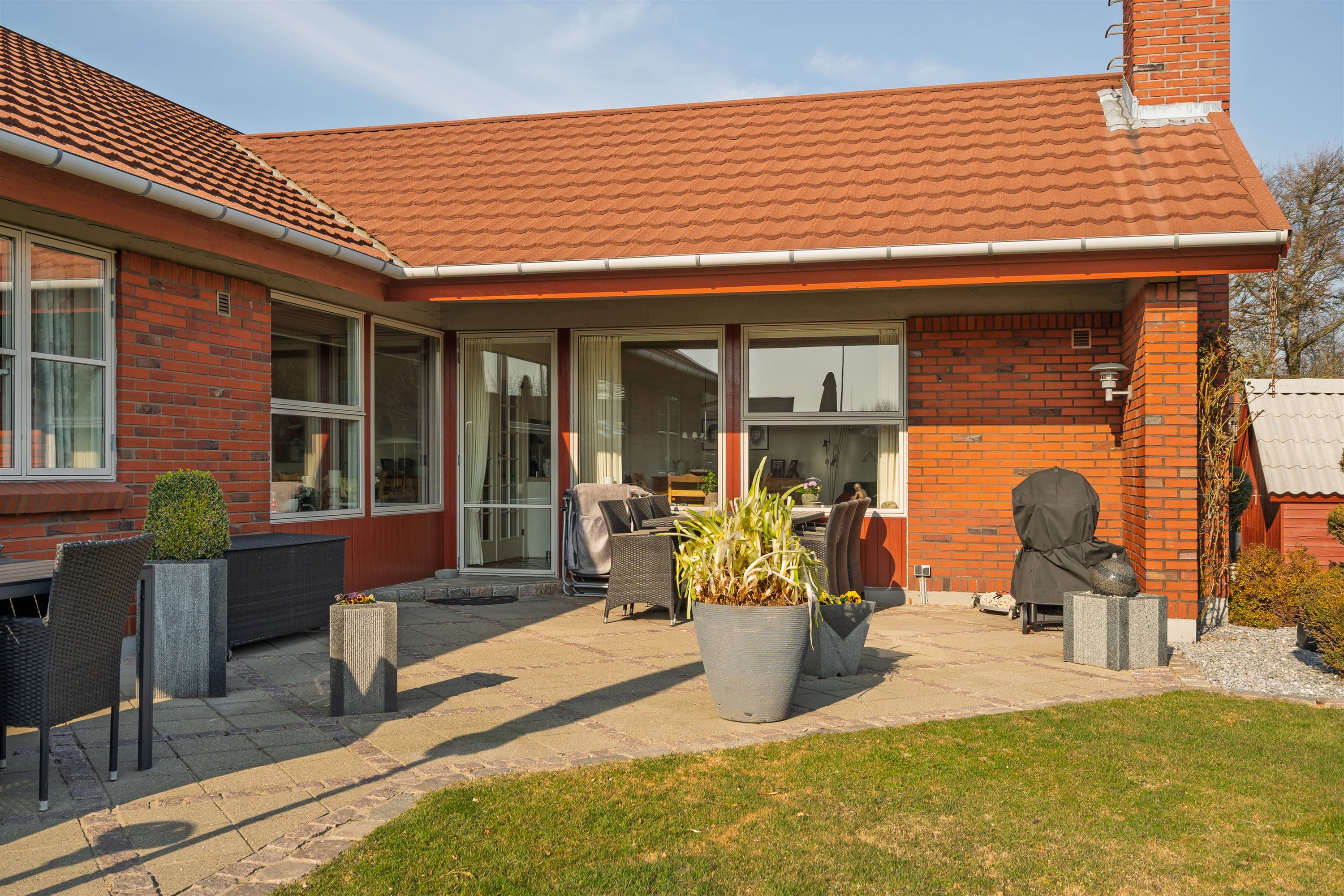 Fremhævet overdækket terrasse billede i fuldskærmstilstand. Billede af Hans Tausensvej 5, 6800 Varde