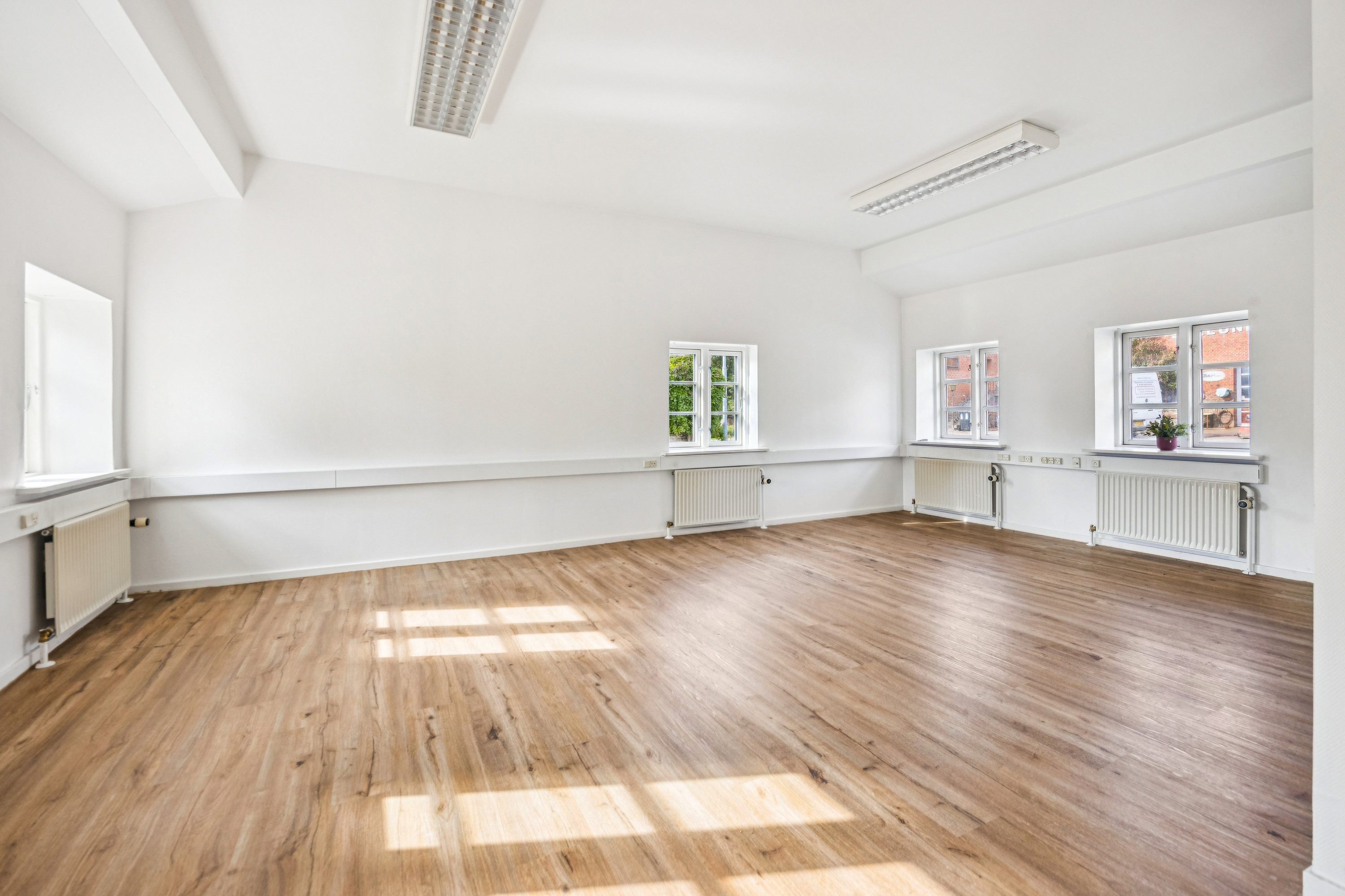 Fremhævet stue billede i fuldskærmstilstand. Billede af Skelund Hovedgade 8, Skelund, 9560 Hadsund