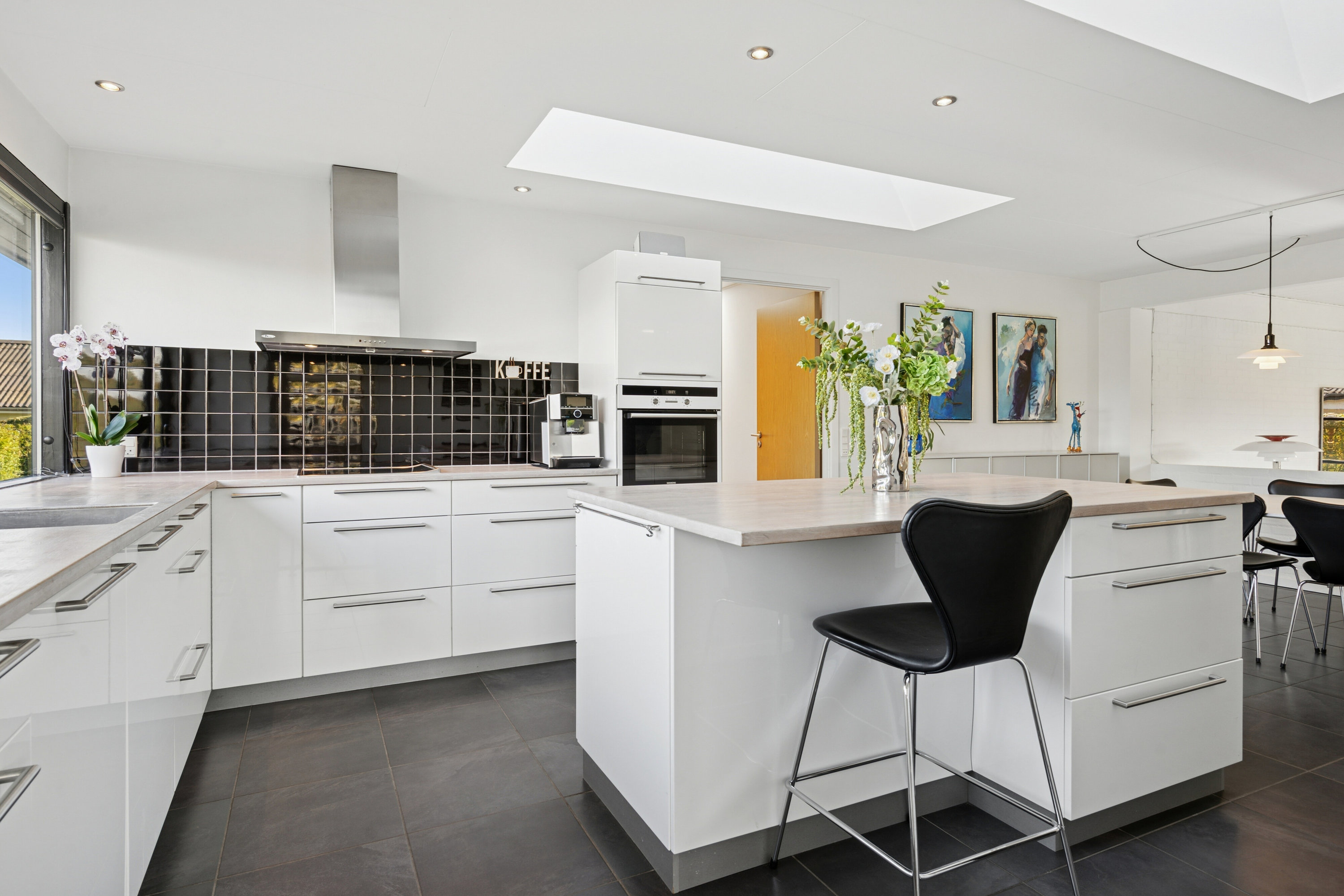 Fremhævet køkken billede i fuldskærmstilstand. Billede af Gøgevej 19, 4130 Viby Sjælland