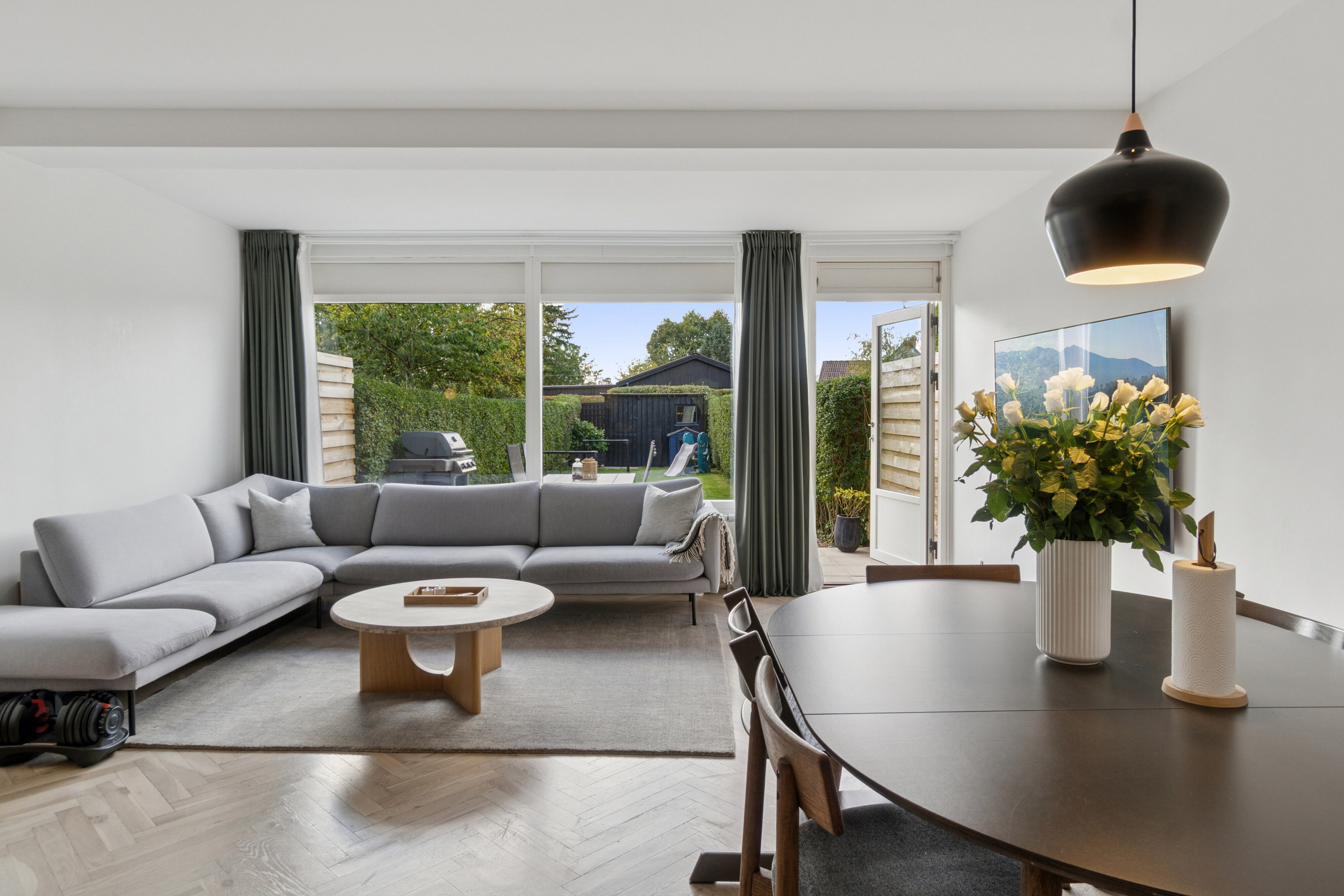 Fremhævet stue billede i fuldskærmstilstand. Billede af Brandholms Alle 48A, 2610 Rødovre