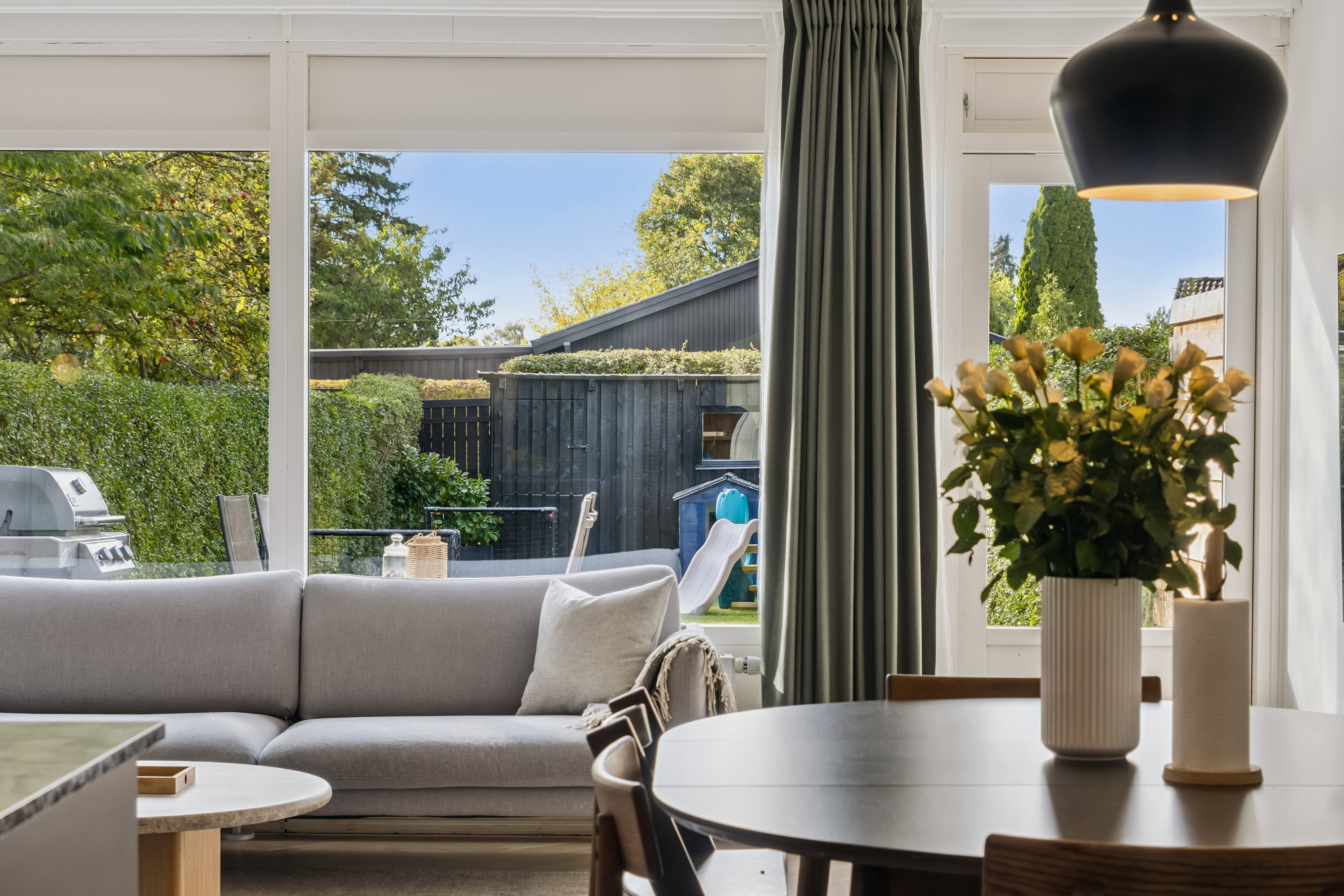 Fremhævet stue billede i fuldskærmstilstand. Billede af Brandholms Alle 48A, 2610 Rødovre