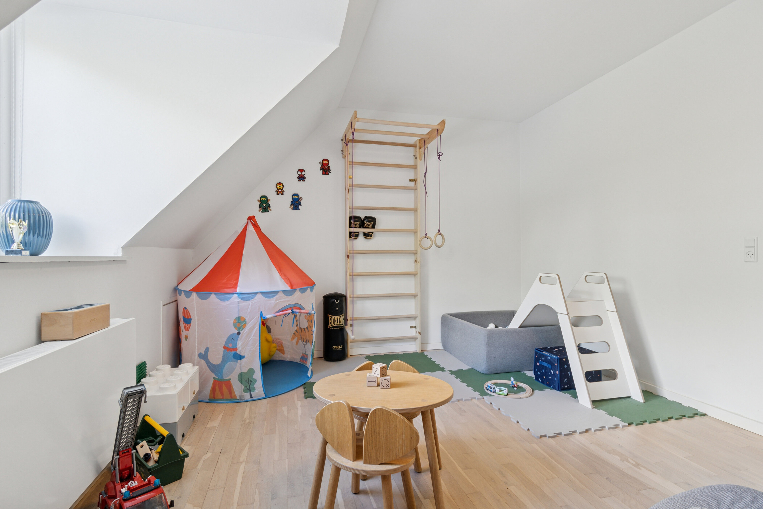 Fremhævet børneværelse billede i fuldskærmstilstand. Billede af Brandholms Alle 48A, 2610 Rødovre