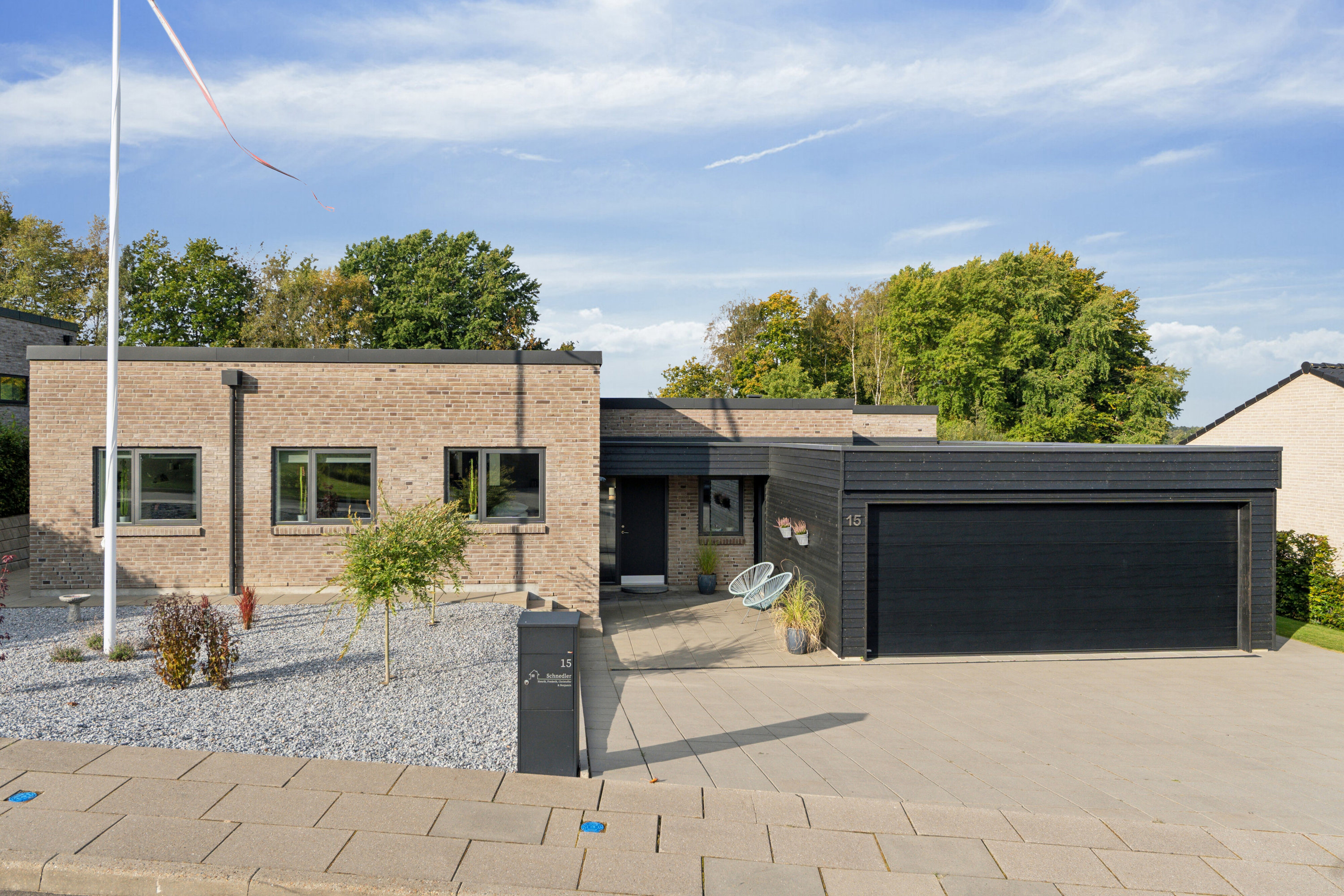 Fremhævet set fra vejen billede i fuldskærmstilstand. Billede af Gubsøhøjen 15, 8600 Silkeborg