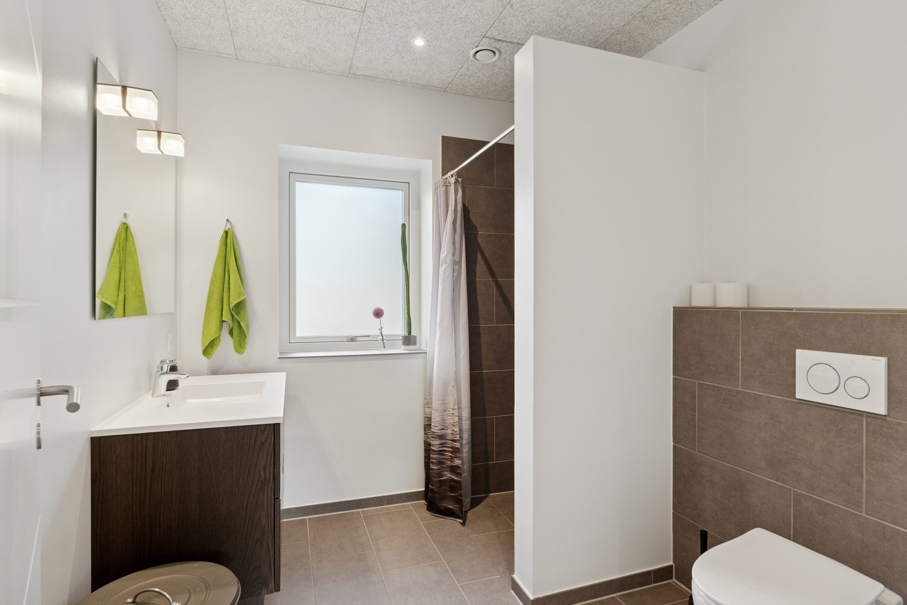 Fremhævet badeværelse billede i fuldskærmstilstand. Billede af Gubsøhøjen 15, 8600 Silkeborg