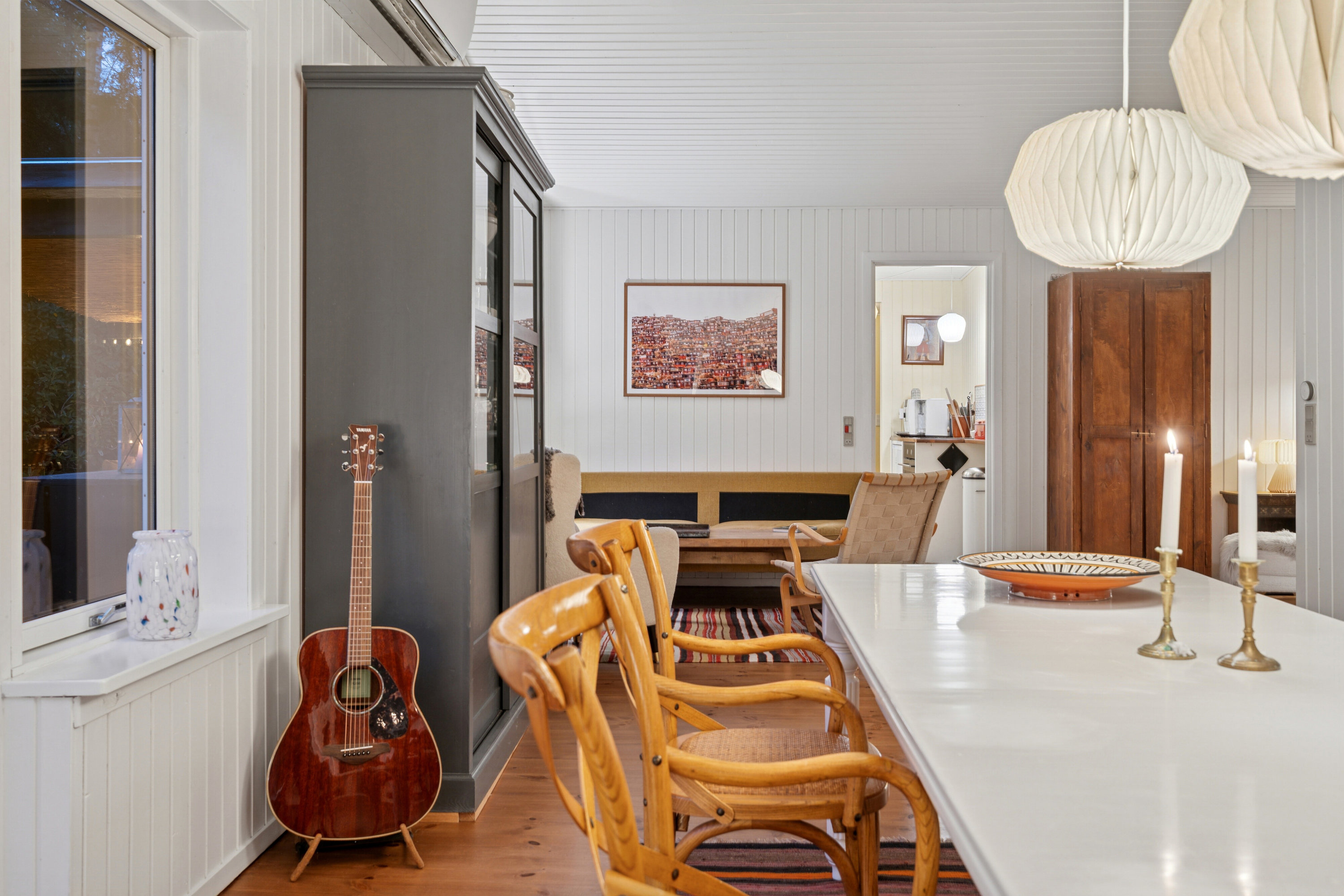 Fremhævet spisestue billede i fuldskærmstilstand. Billede af Holger Andresens Vænge 11, 4581 Rørvig