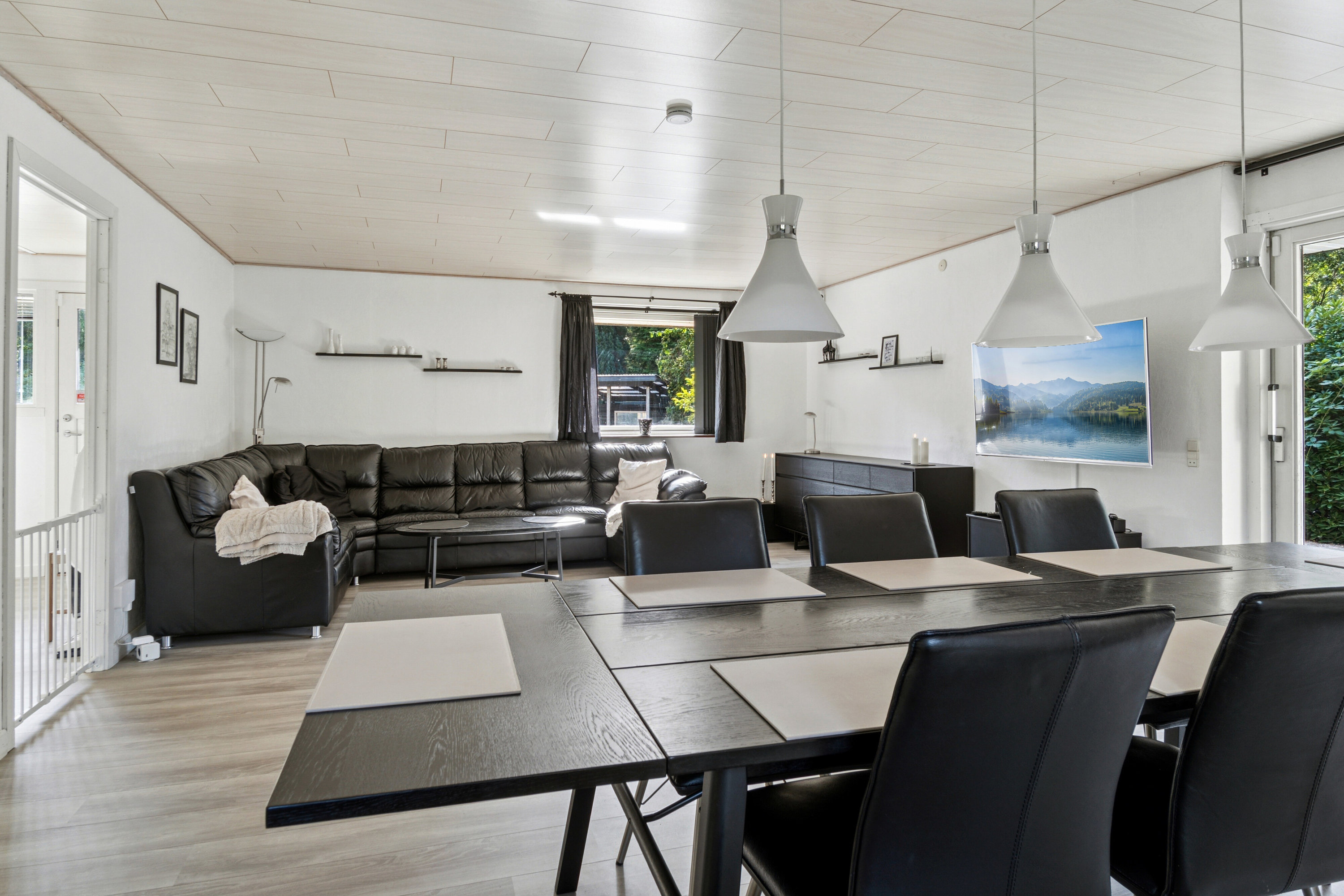 Fremhævet stue billede i fuldskærmstilstand. Billede af Eskebjergvej 101B, 4400 Kalundborg