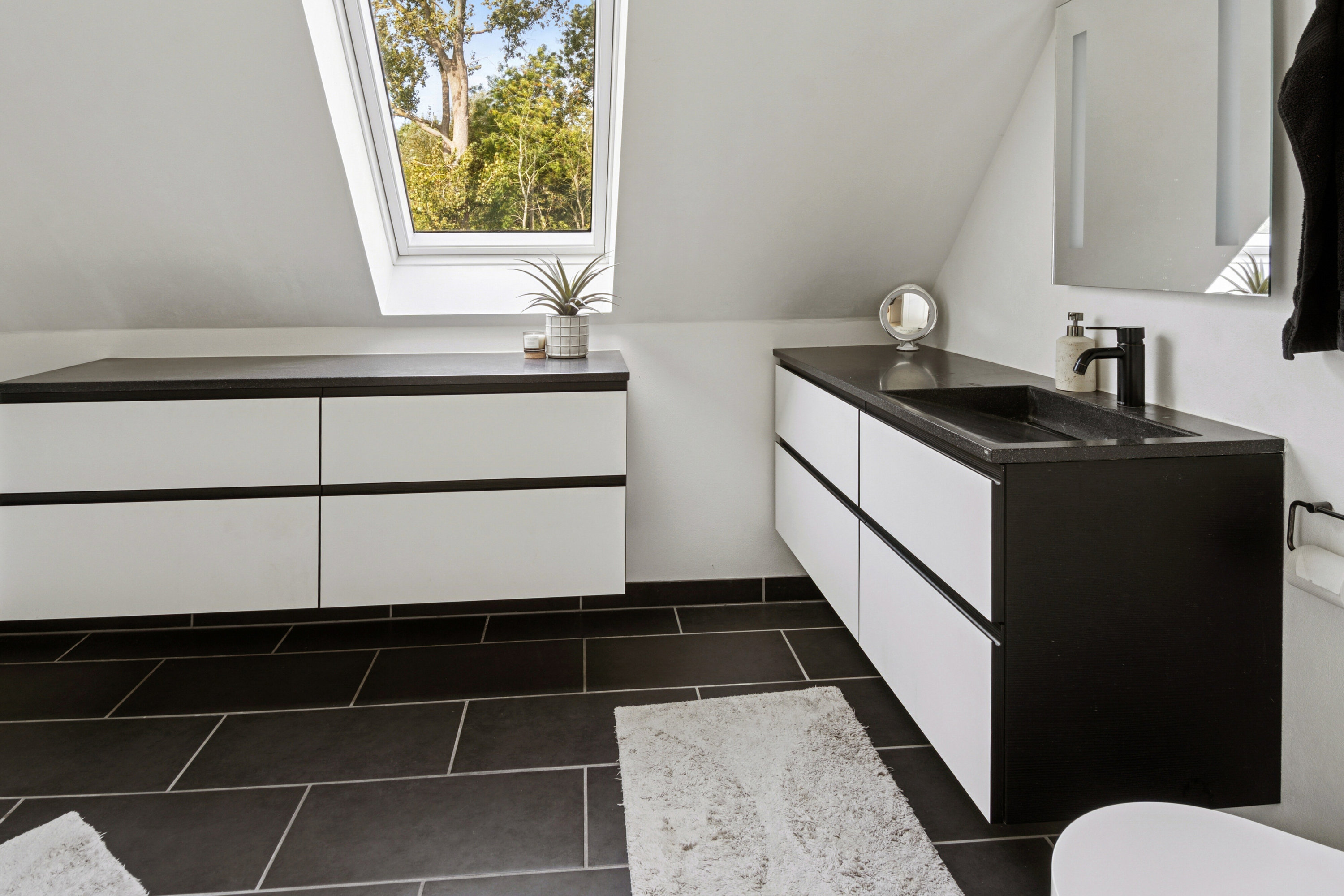 Fremhævet badeværelse billede i fuldskærmstilstand. Billede af Eskebjergvej 101B, 4400 Kalundborg