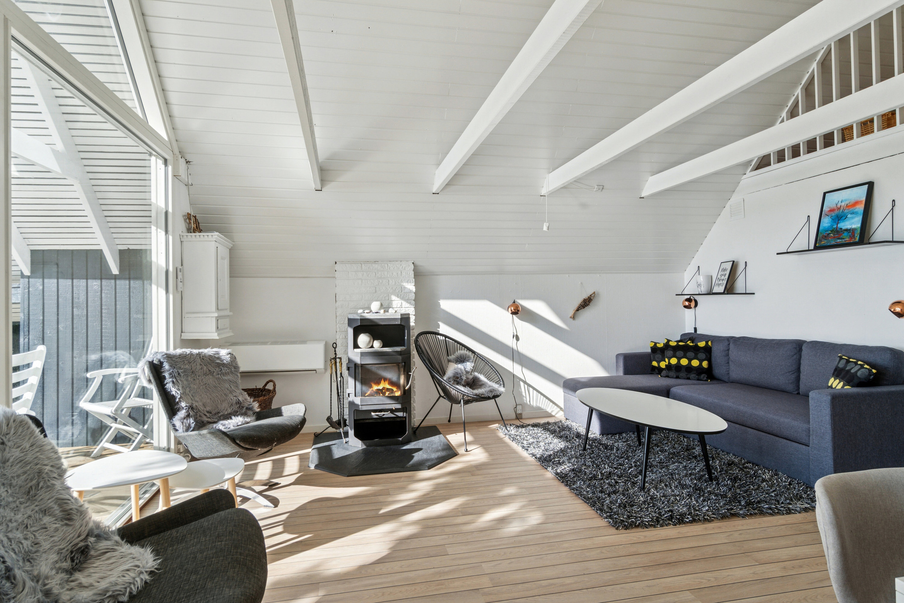 Fremhævet stue billede i fuldskærmstilstand. Billede af Ulstrup Sønderstrand 14, 4400 Kalundborg