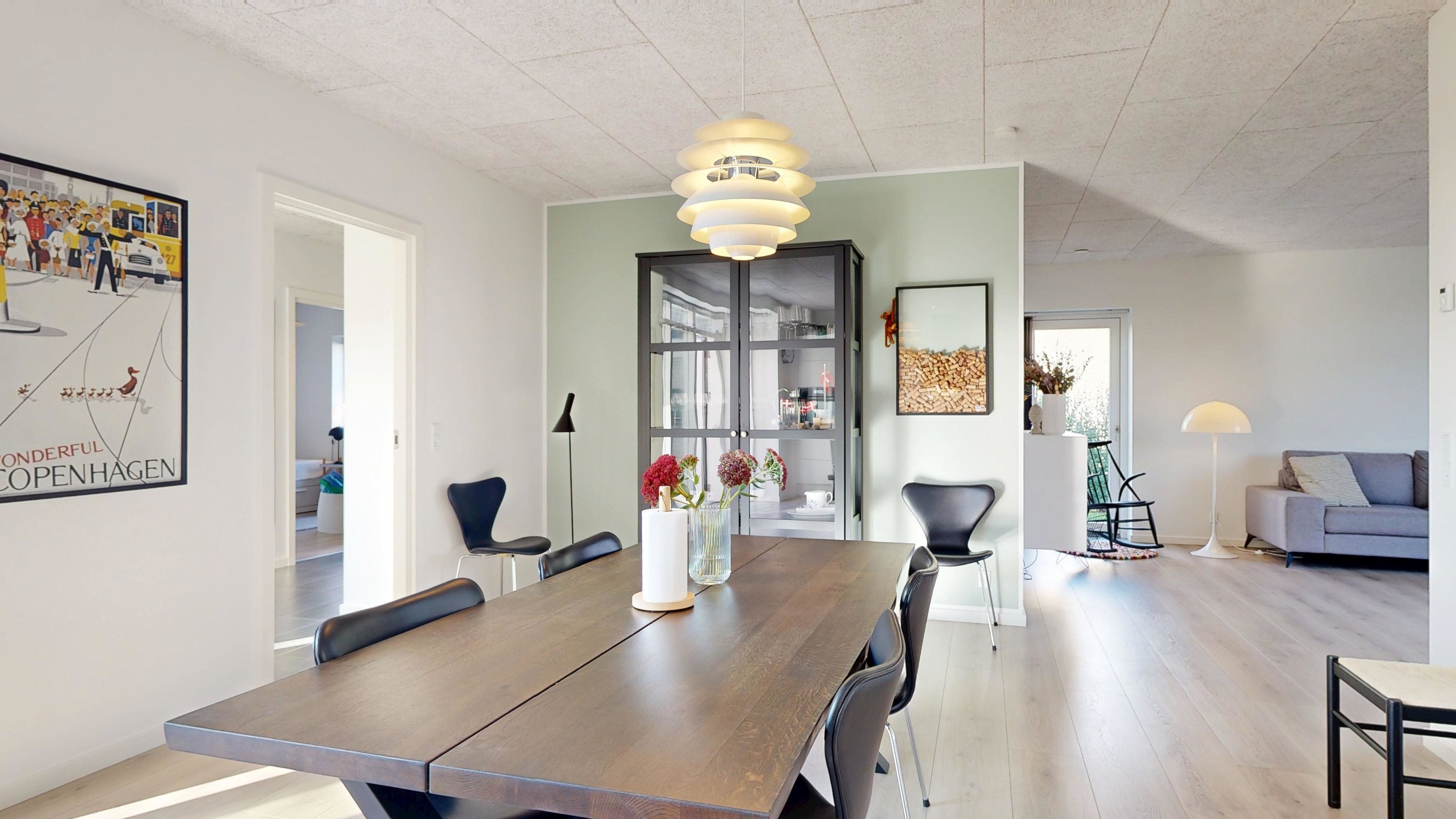 Fremhævet stue billede i fuldskærmstilstand. Billede af Safranvej 21, 8600 Silkeborg