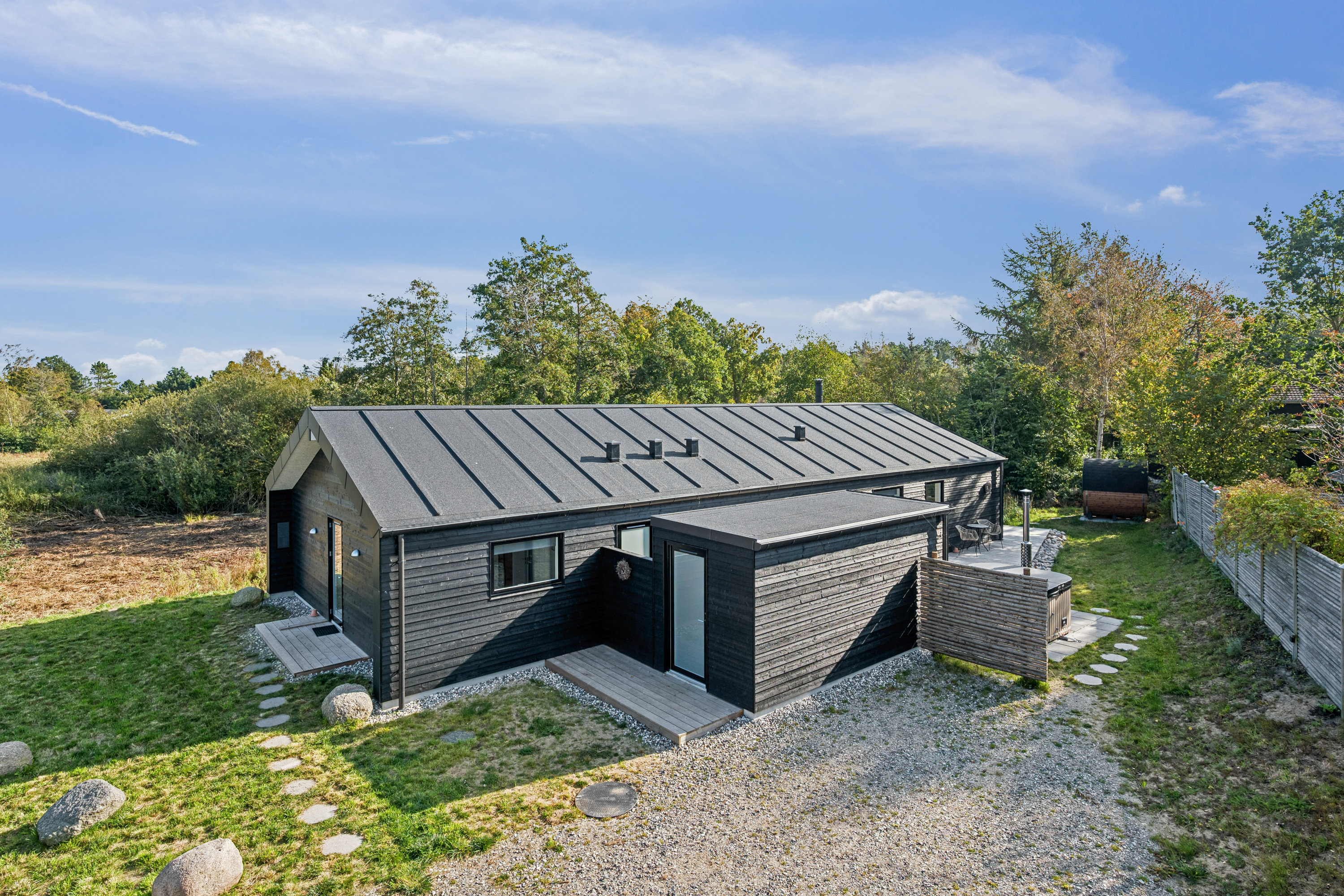 Fremhævet ejendom 1 billede i fuldskærmstilstand. Billede af Metholmvej 26, Begtrup Vig, 8420 Knebel