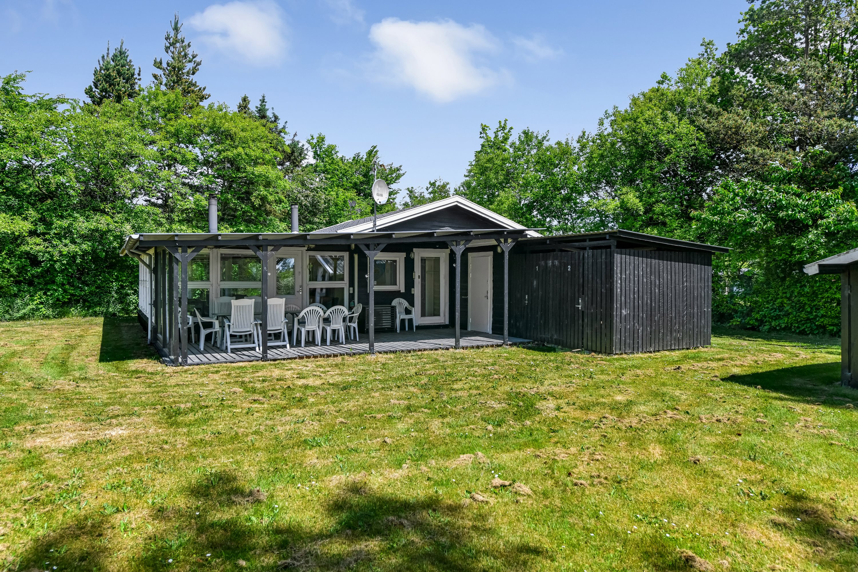 Fremhævet ejendommen billede i fuldskærmstilstand. Billede af Nøddehaven 36, Jegum, 6840 Oksbøl