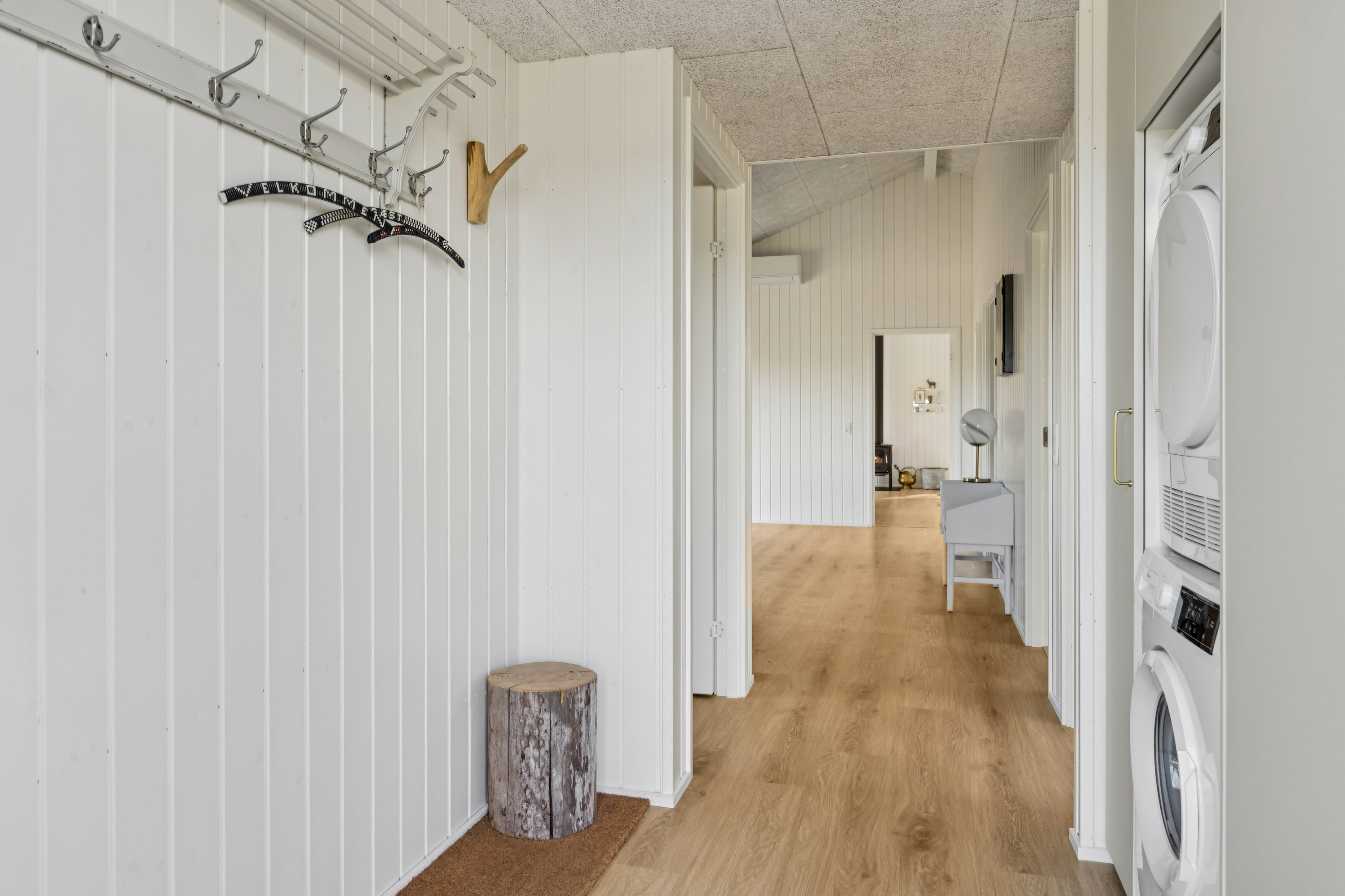 Fremhævet gang billede i fuldskærmstilstand. Billede af Metholmvej 26, Begtrup Vig, 8420 Knebel