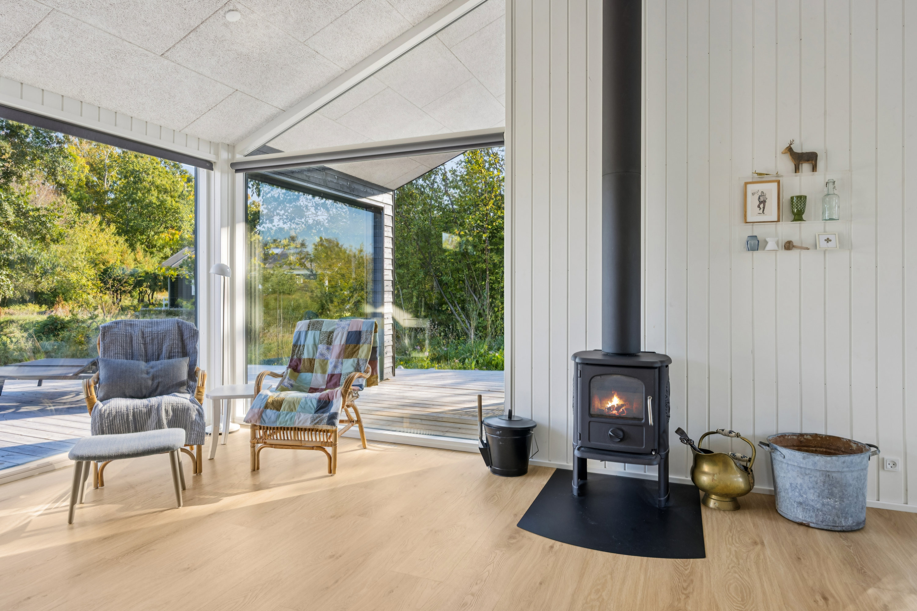 Fremhævet stue billede i fuldskærmstilstand. Billede af Metholmvej 26, Begtrup Vig, 8420 Knebel