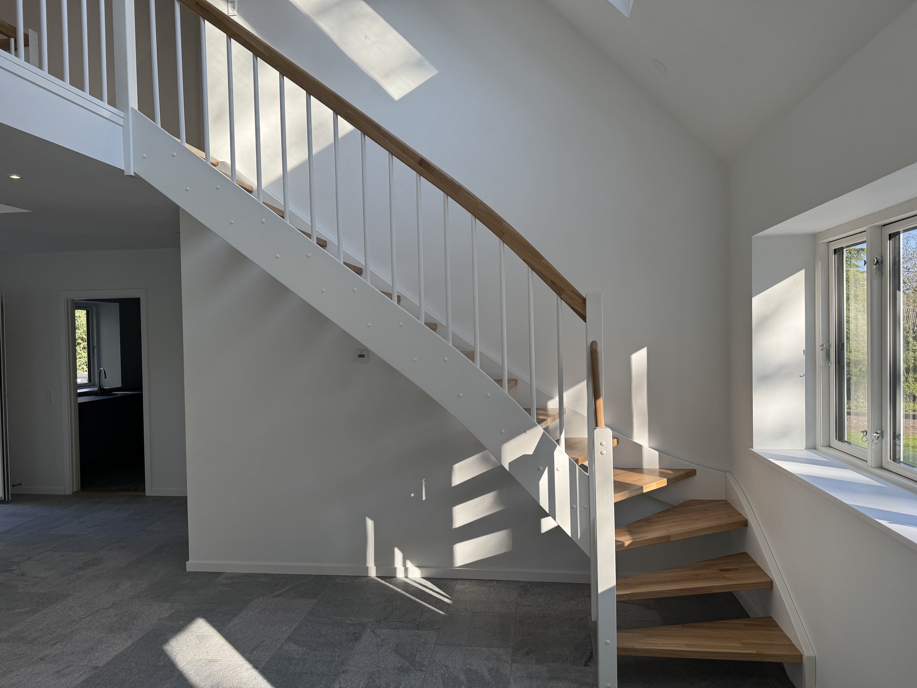 Fremhævet trappe billede i fuldskærmstilstand. Billede af Holmstrup Byvej 7, Holmstrup, 4450 Jyderup