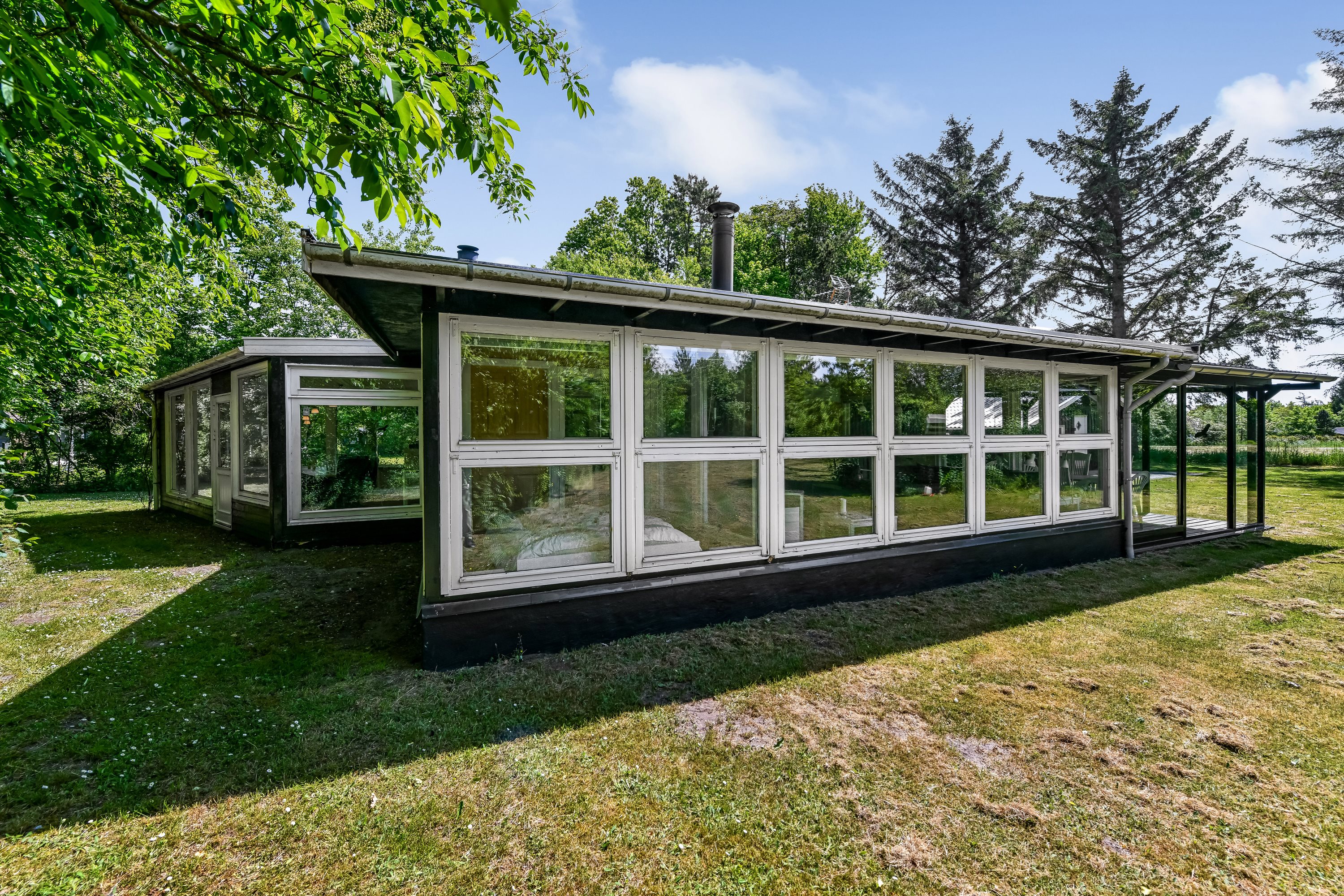 Miniaturebillede 2: ejendommen. Billede af Nøddehaven 36, Jegum, 6840 Oksbøl