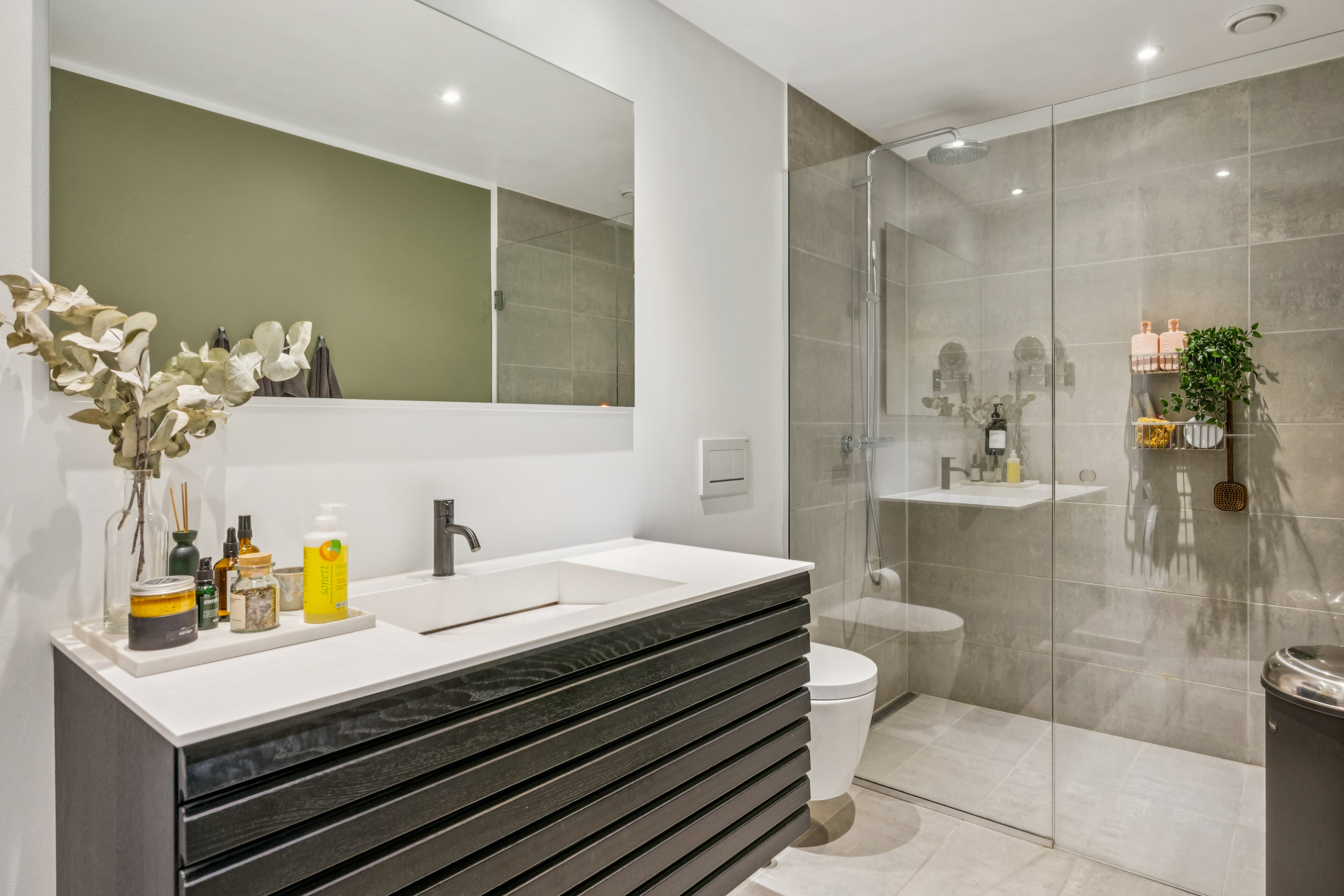 Fremhævet badeværelse billede i fuldskærmstilstand. Billede af Erling Jacobsens Gade 103, 8240 Risskov