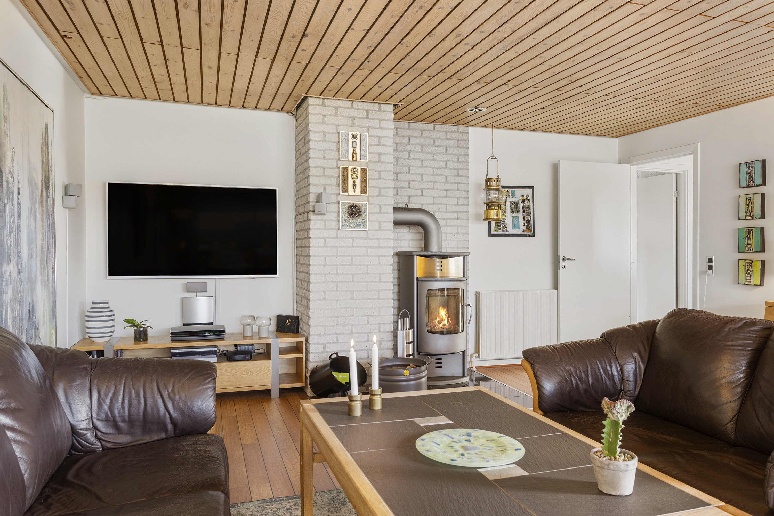 Fremhævet stue billede i fuldskærmstilstand. Billede af A Melgaardsvej 6, 9300 Sæby